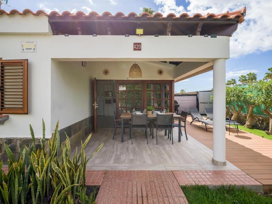 Maspalomas Palms premium bungalow, private, relaxing, swimming pool