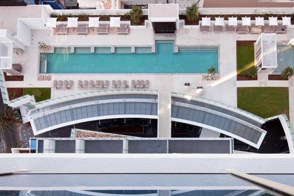 Hilton Surfers Paradise Luxury Suite - 2Bedroom, Free Car Park