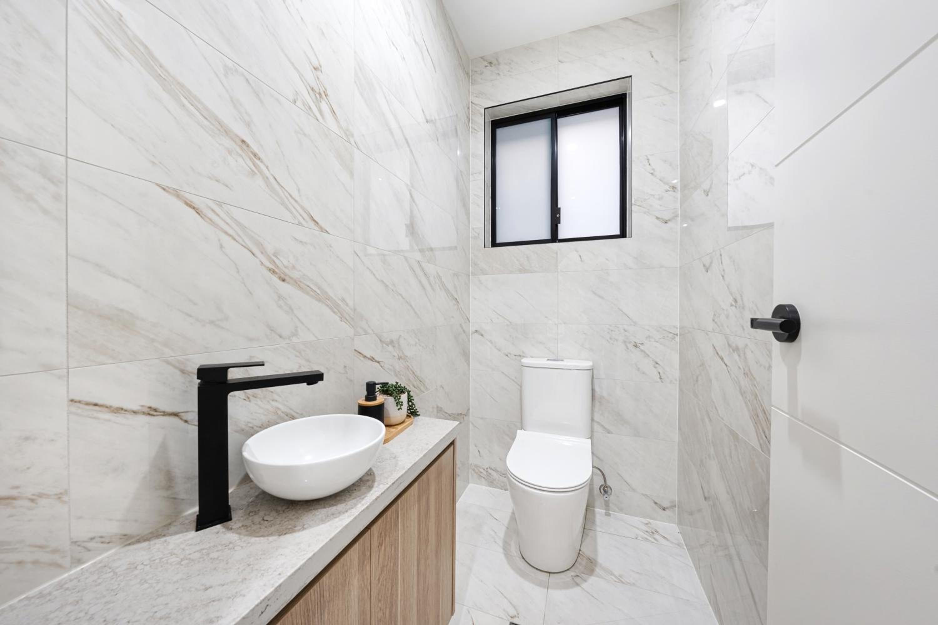 Spacious & Luxury 4Bed Room Retreat Near Station