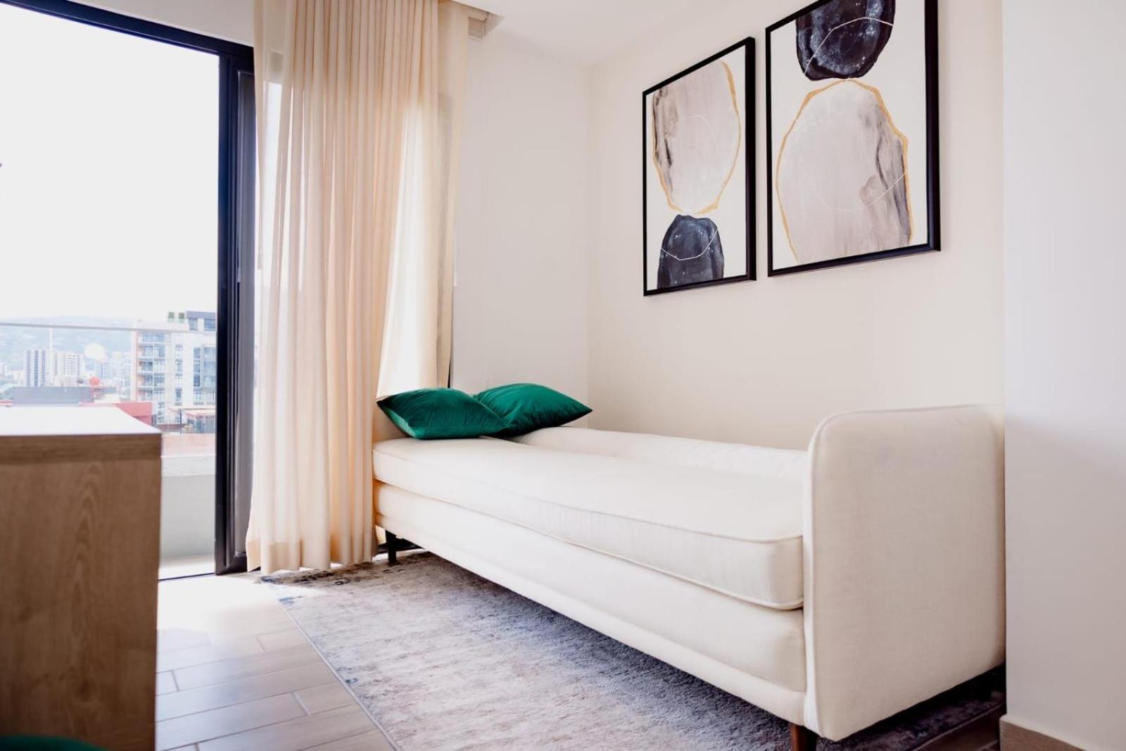 Apartamento Boutique zona 10 view 4