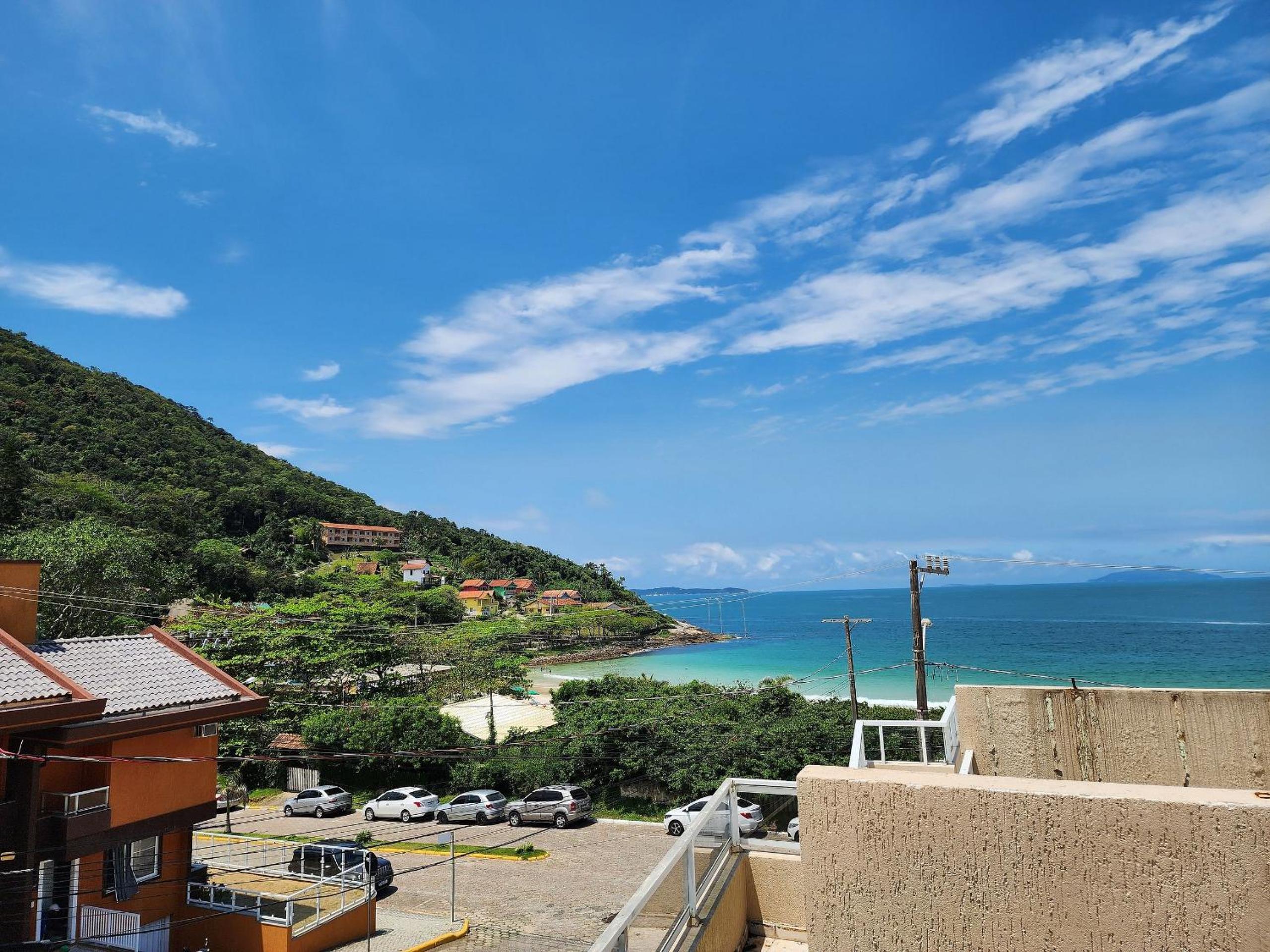 Triplex Vista Praia 4 Ilhas, até 6 pessoas, 3 quartos, Banheira com Hidro