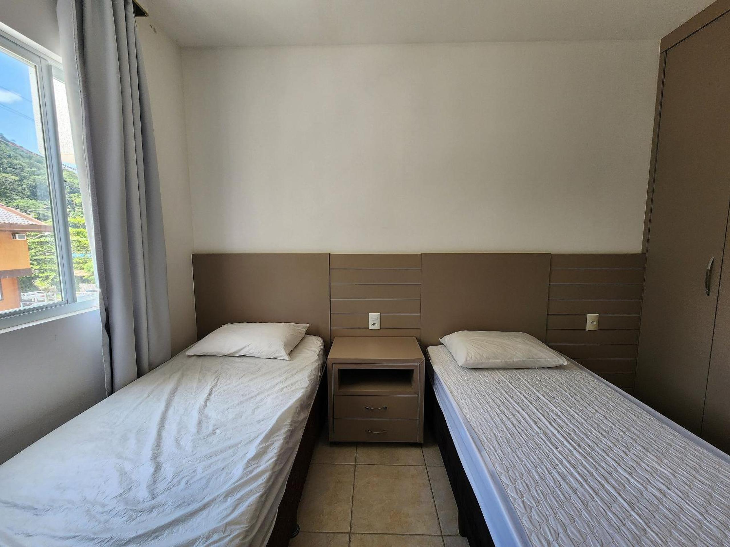 Triplex Vista Praia 4 Ilhas, até 6 pessoas, 3 quartos, Banheira com Hidro
