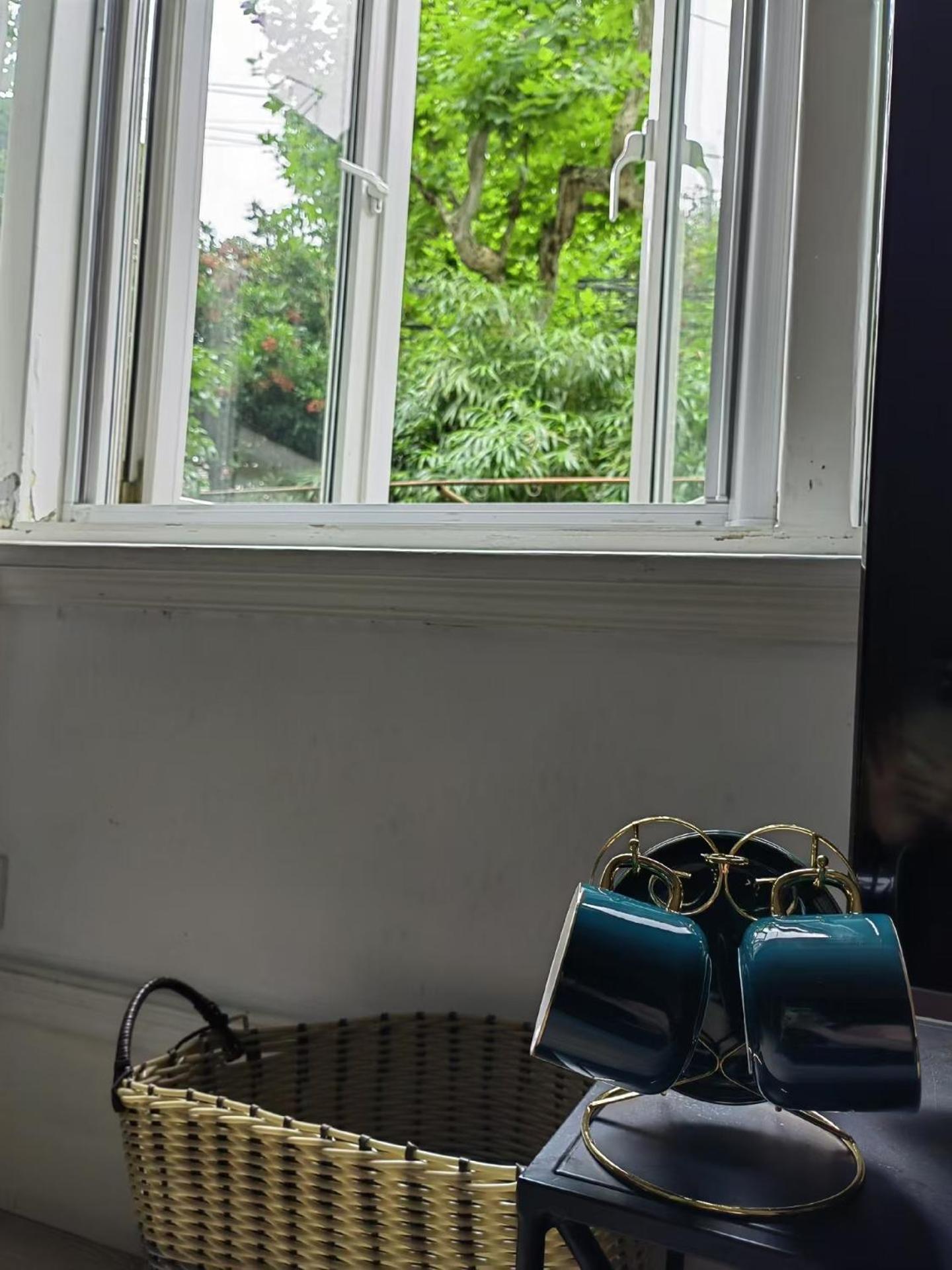 Shanghai Historical 1 living room and 1 bedroom with Garden view near Jiashan Road and Hengshan Rd