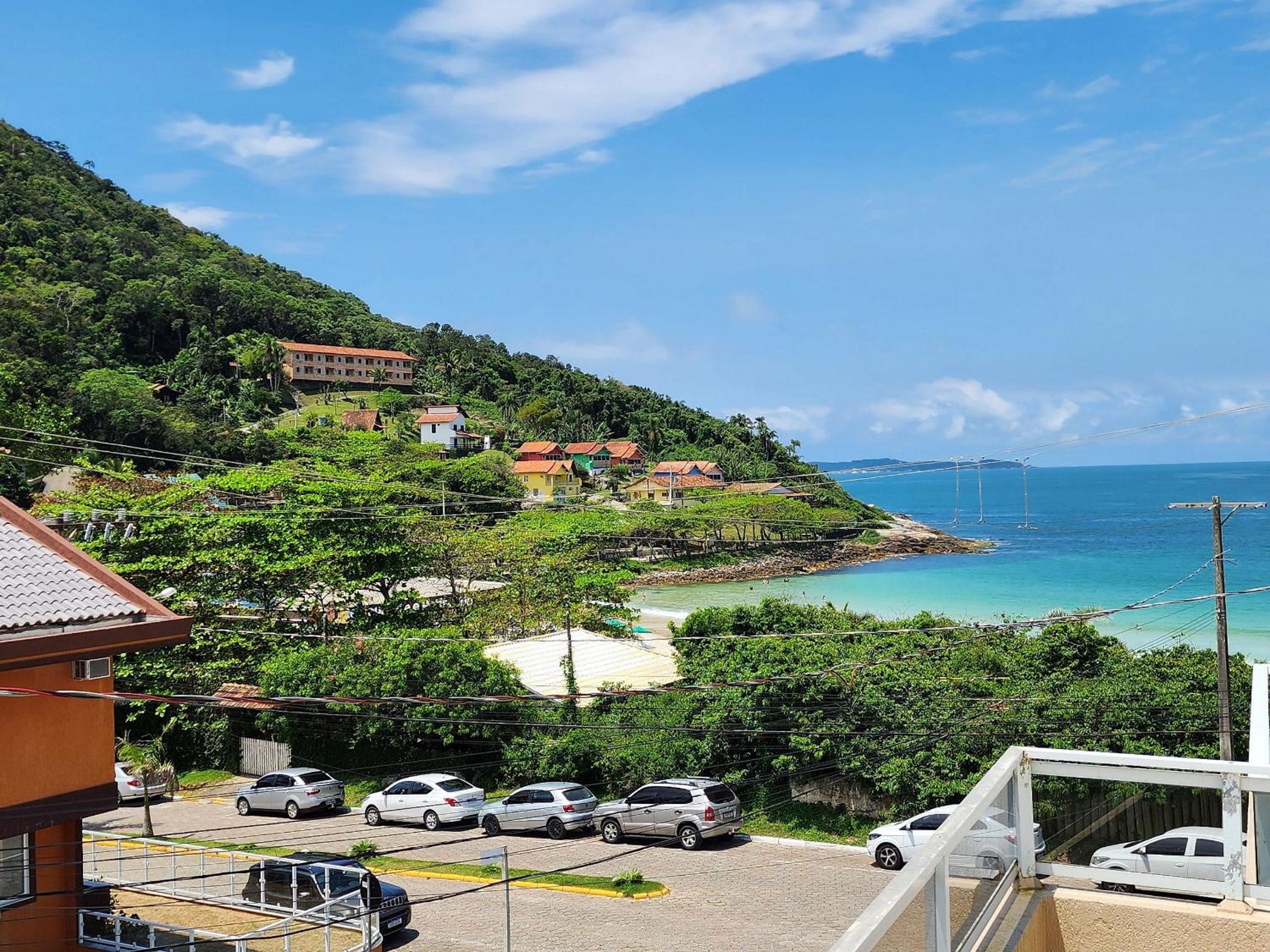 Triplex Vista Praia 4 Ilhas, até 6 pessoas, 3 quartos, Banheira com Hidro