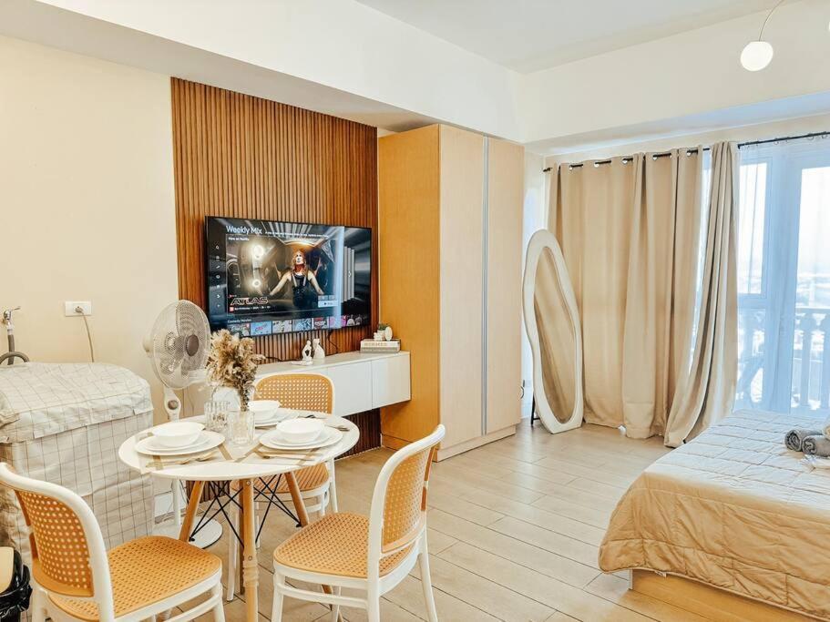 Venice Luxury Residences Studio Taguig City view 4