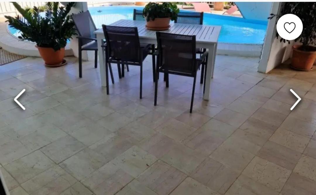 VILLA LAURAYM