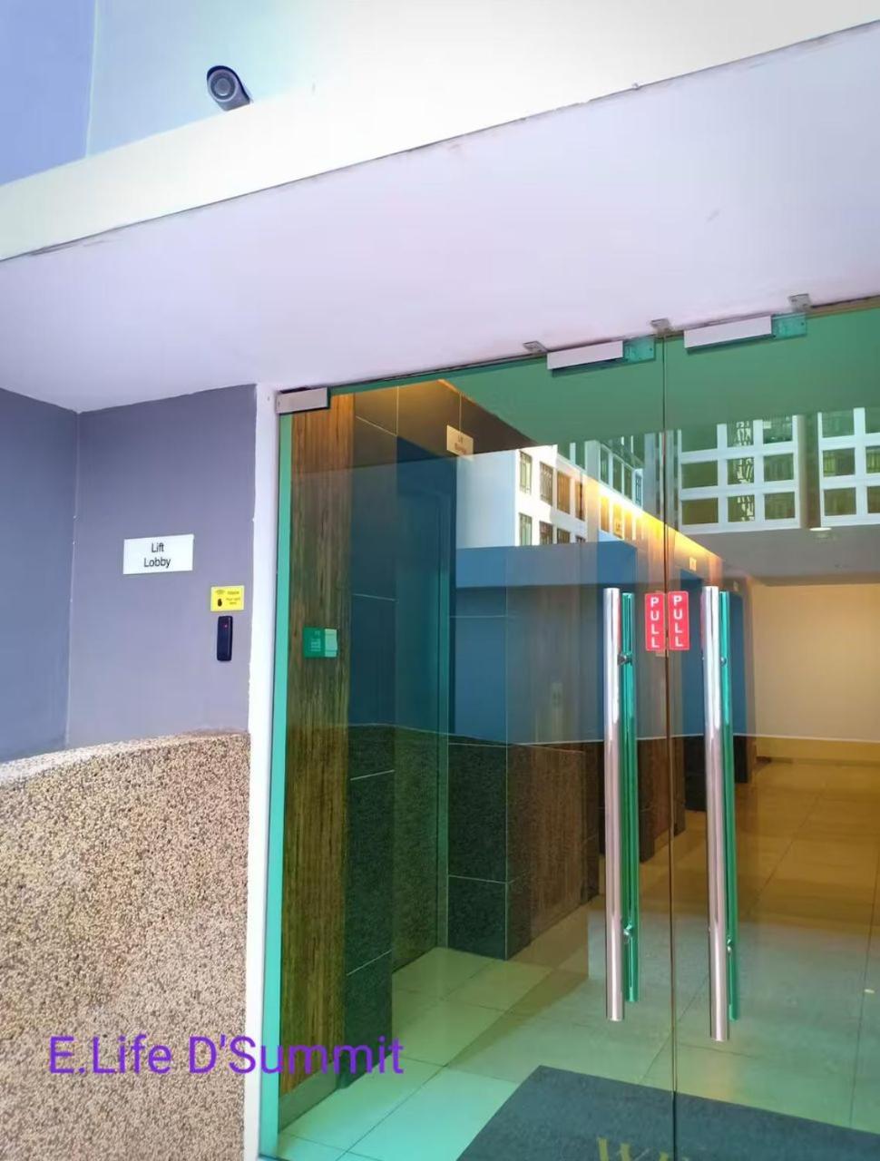 E LIFE D Summit Residences 1315 Wifi Netflix