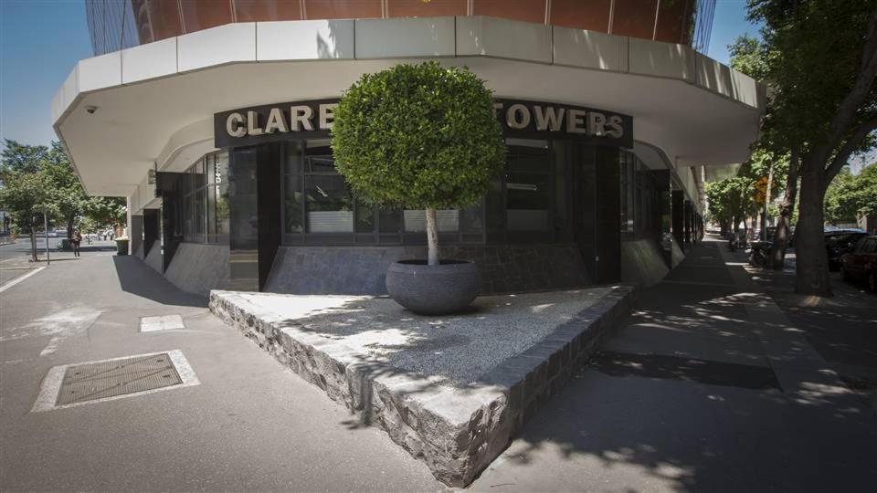Lux Short Stay 3 Bedrooms at Clarendon Tower