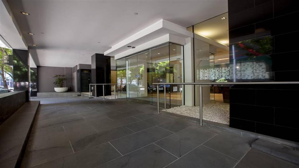 Lux Short Stay 3 Bedrooms at Clarendon Tower
