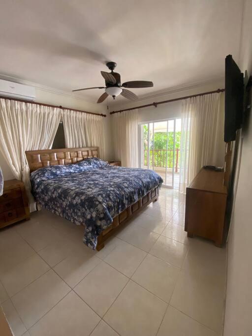 Apartment with ocean front view
