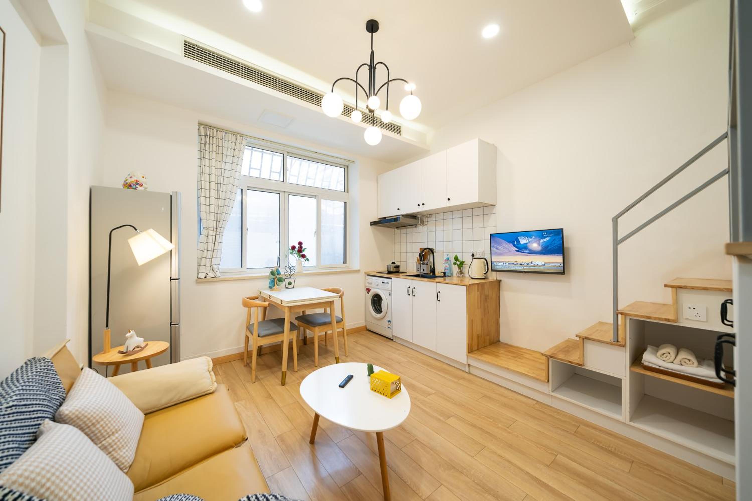 Shanghai Hills & Panorama River Suite Close to Metro Line 4