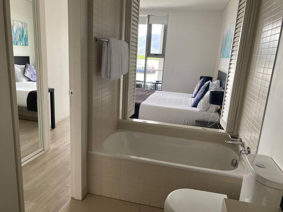 Absolute Waterfront Apartment