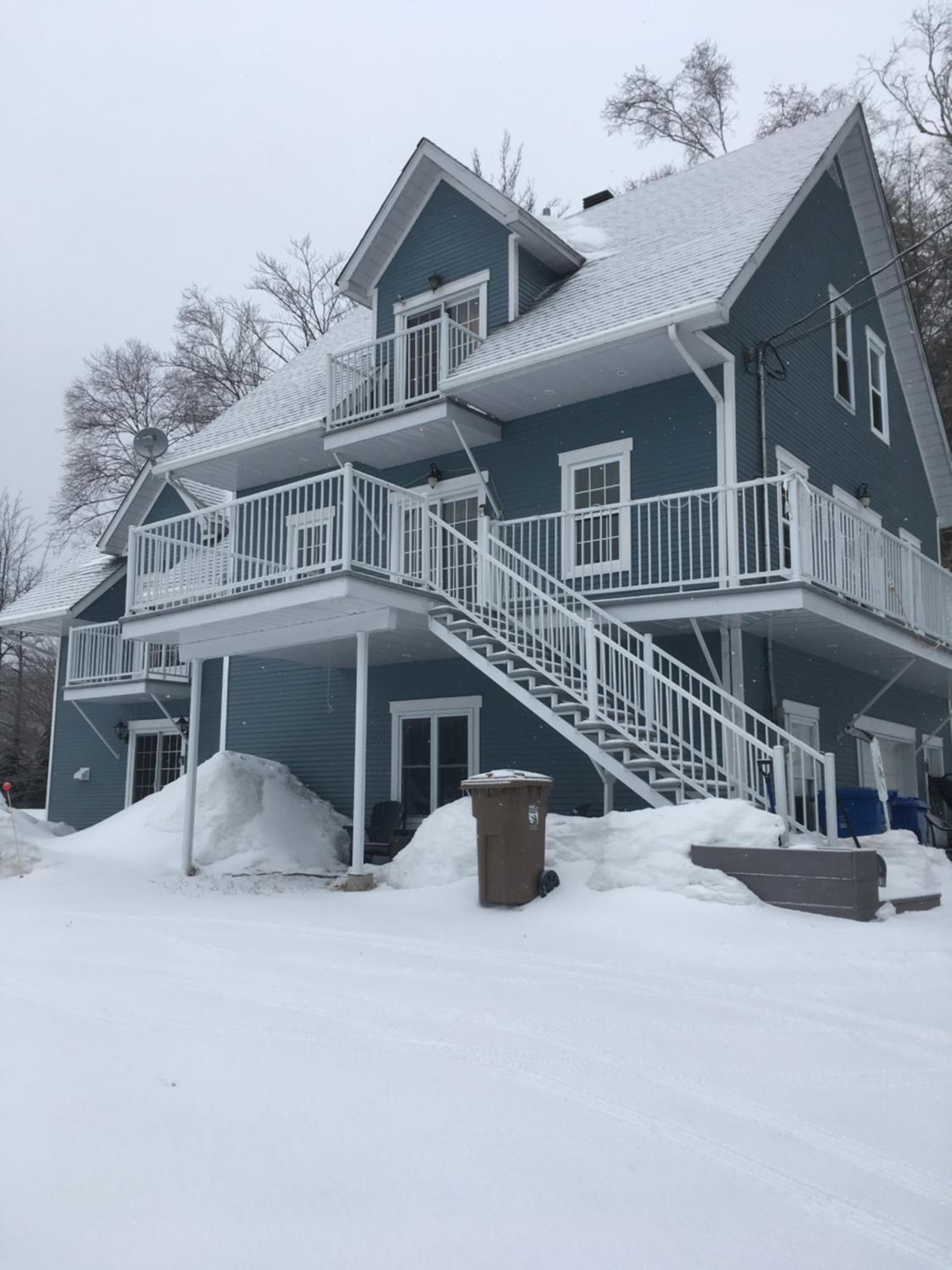 DOMAINE DU LAC au CANADA