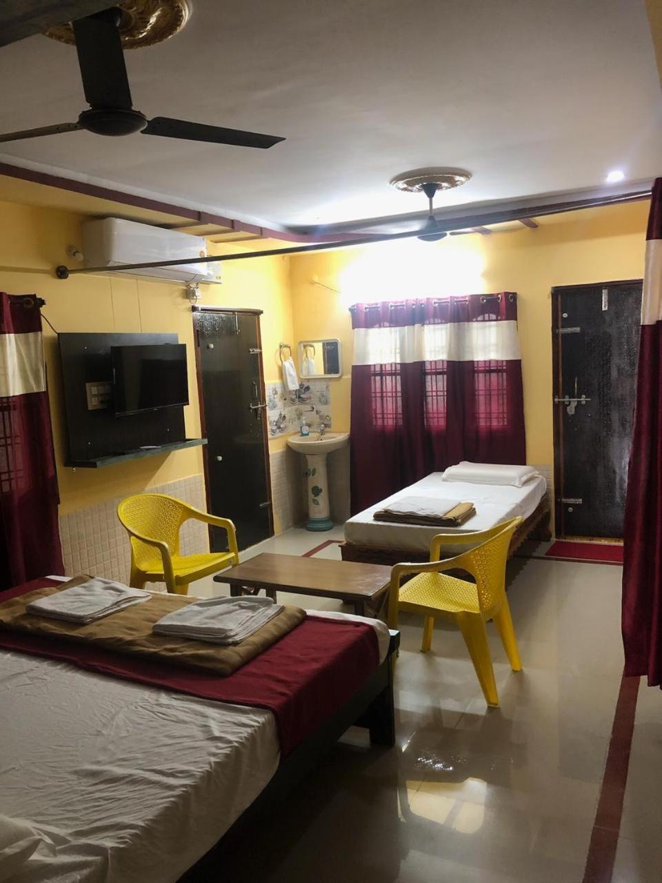 Kodali Homestays