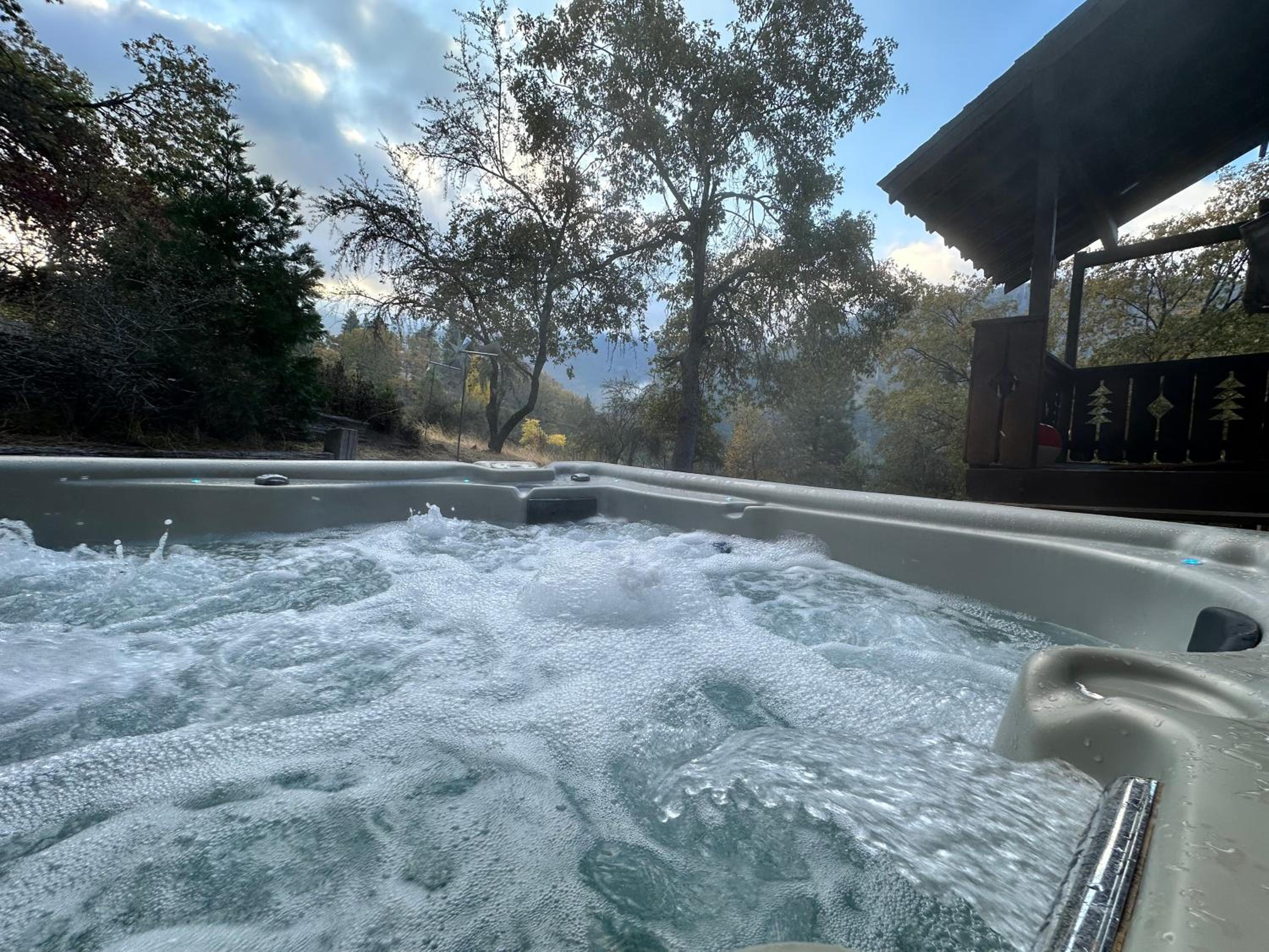 Hygge Haus Sequoia - Large Private Cabin w Views view 2