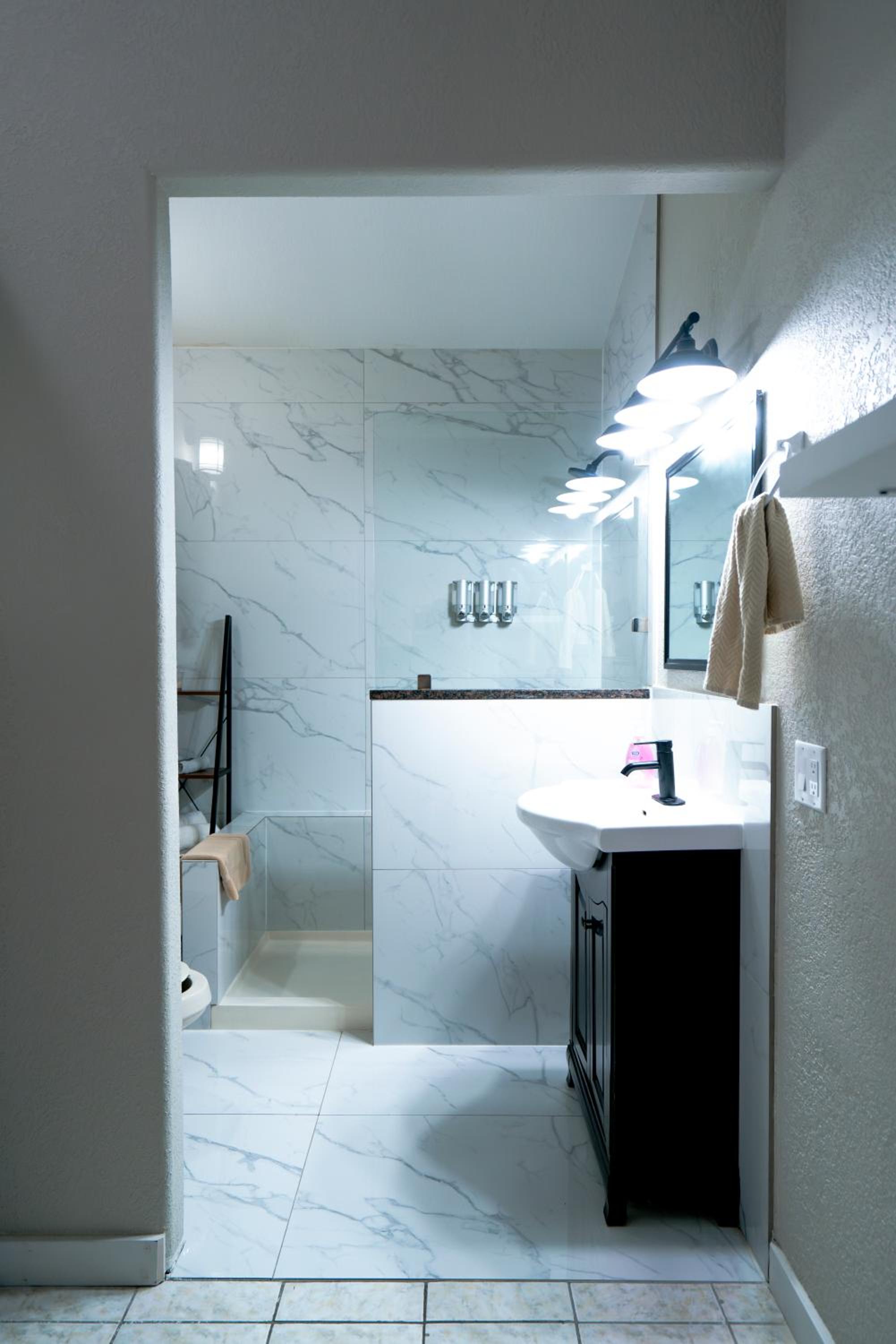 Oakridge Apartment