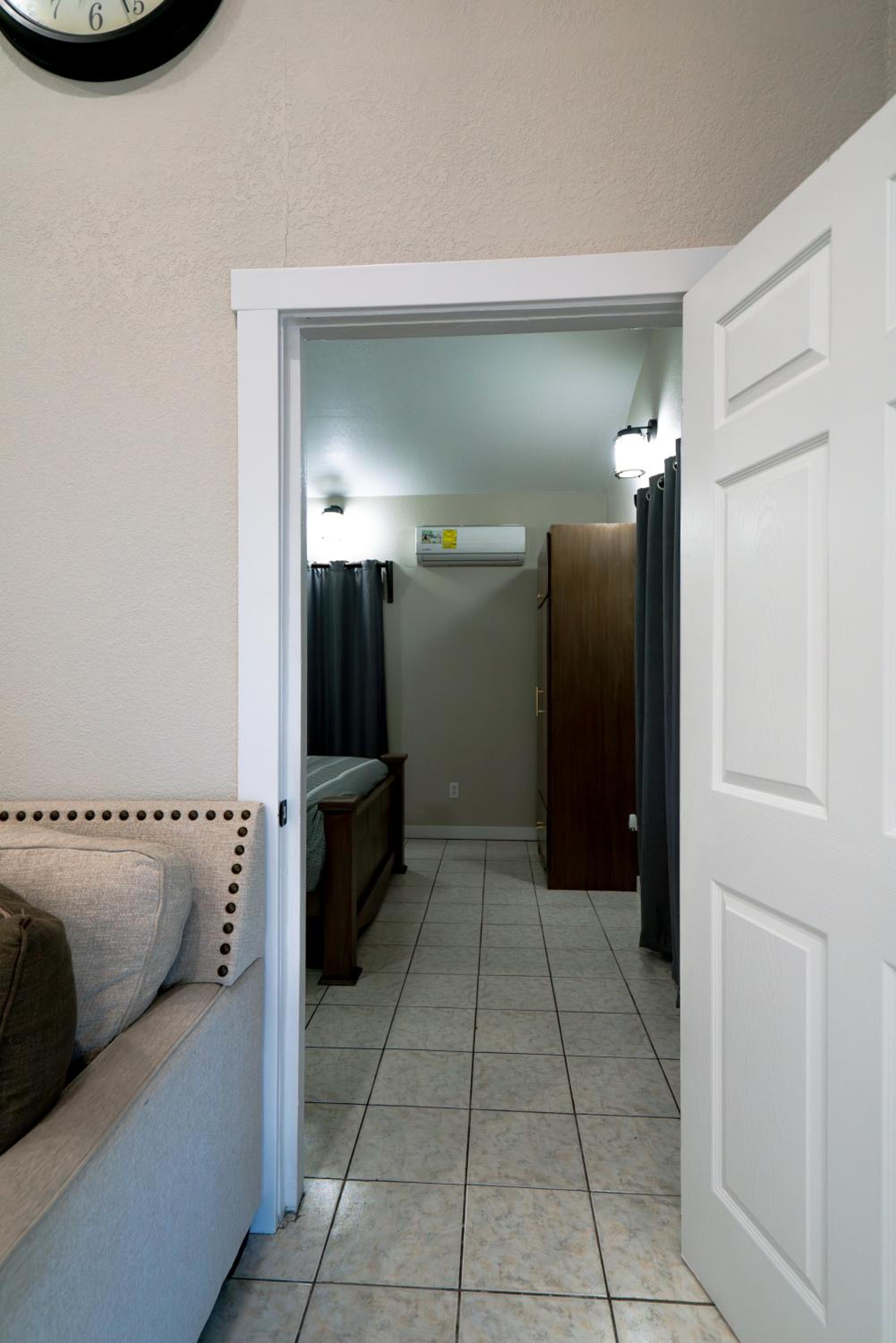 Oakridge Apartment