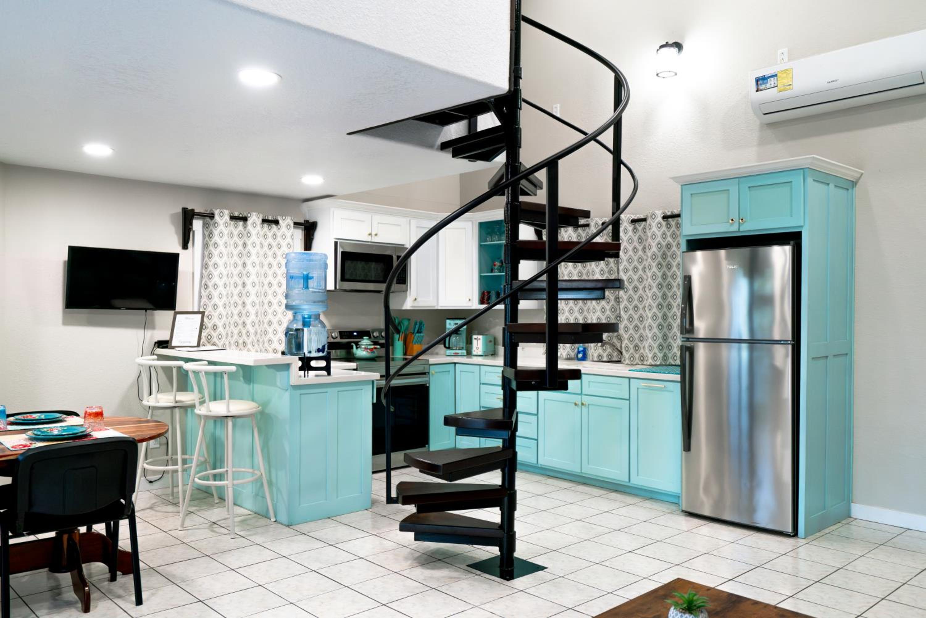 Oakridge Apartment