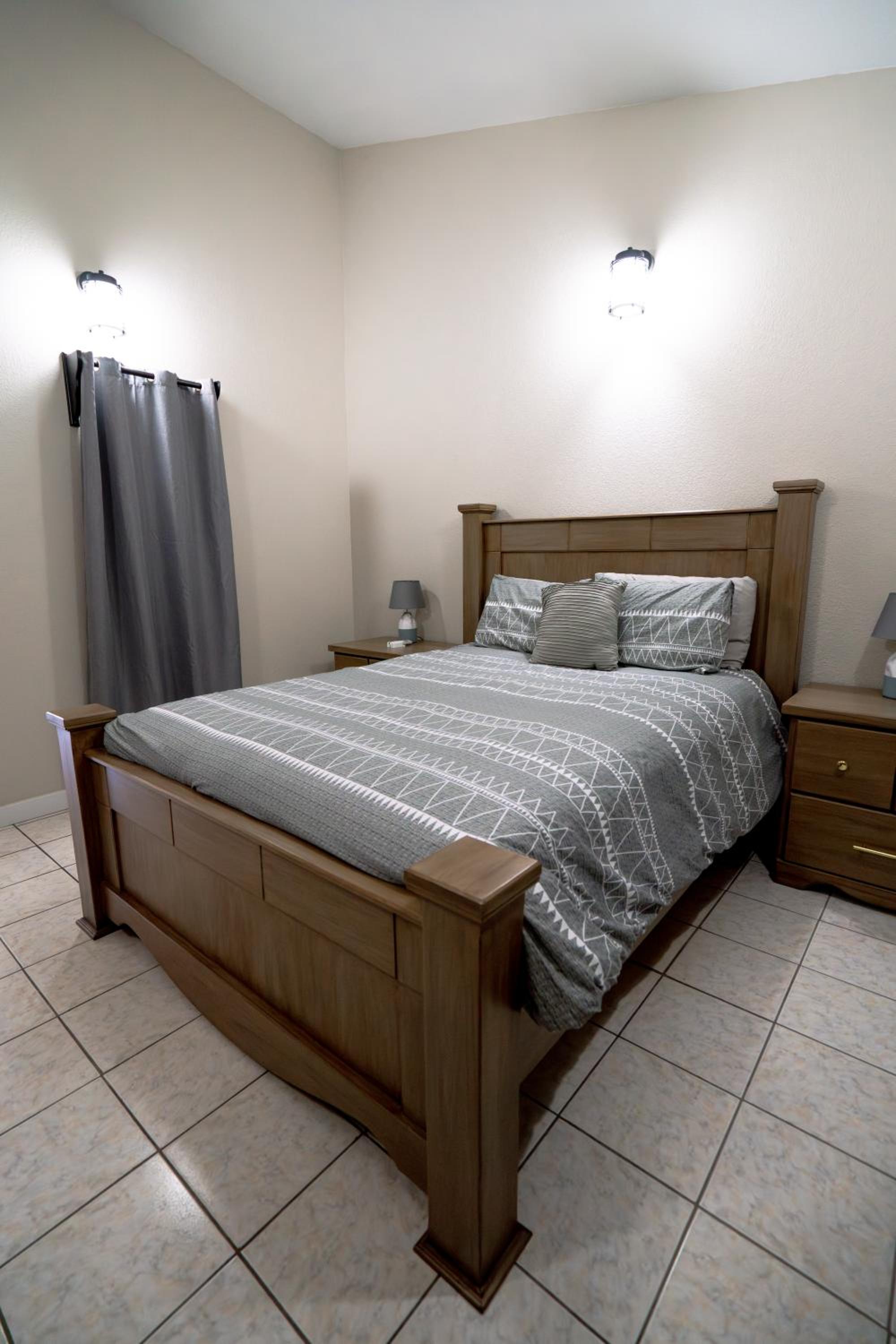 Oakridge Apartment