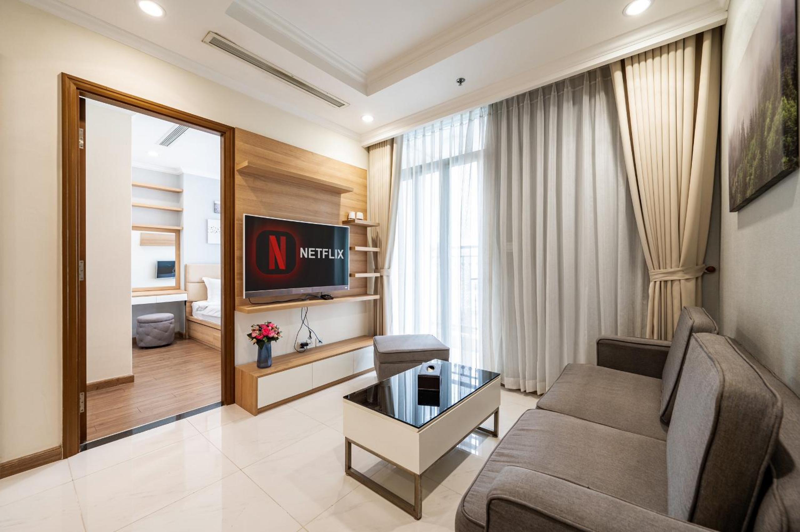 Luxury Apartment at Vinhomes Central Park