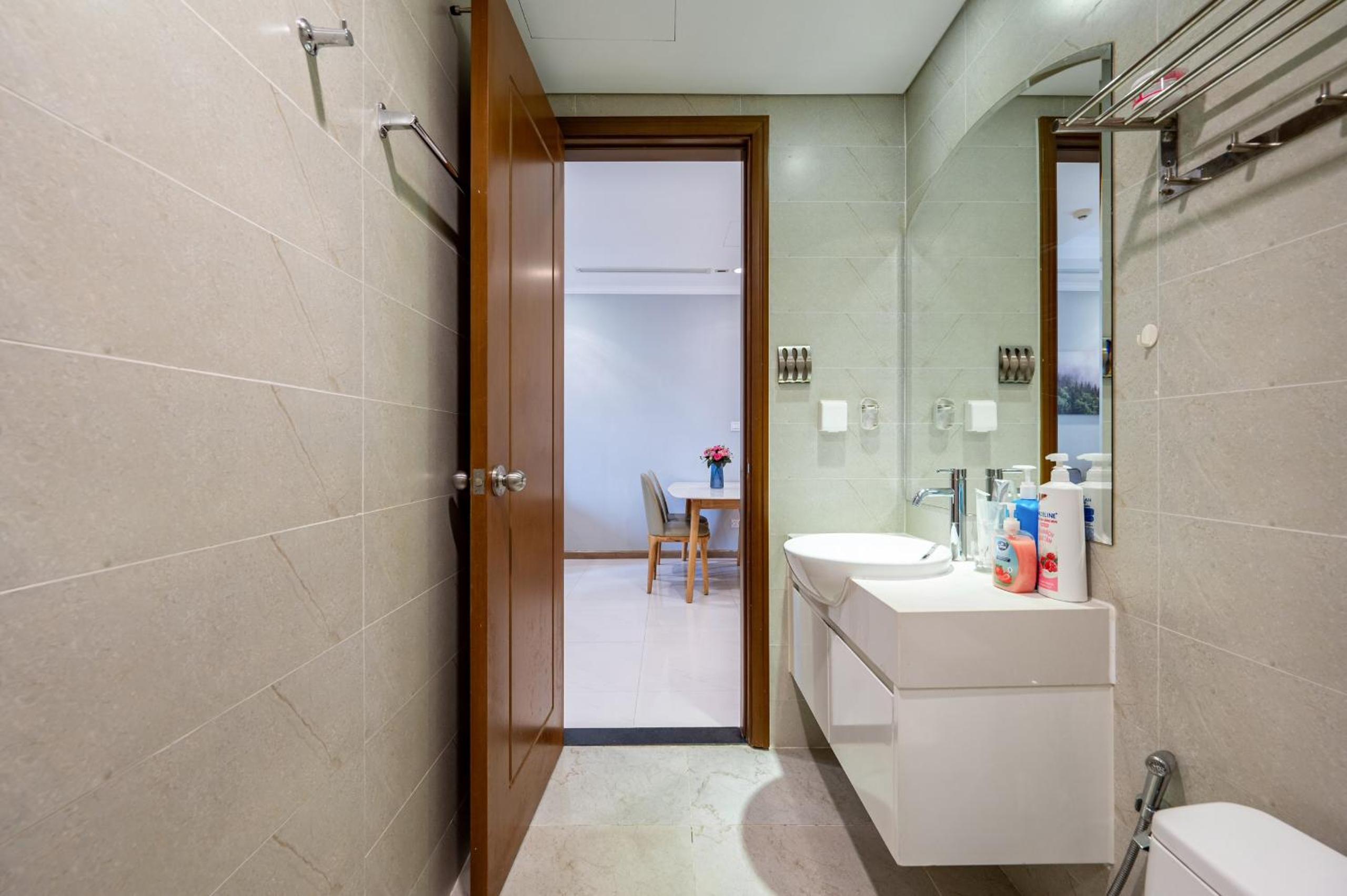 Luxury Apartment at Vinhomes Central Park