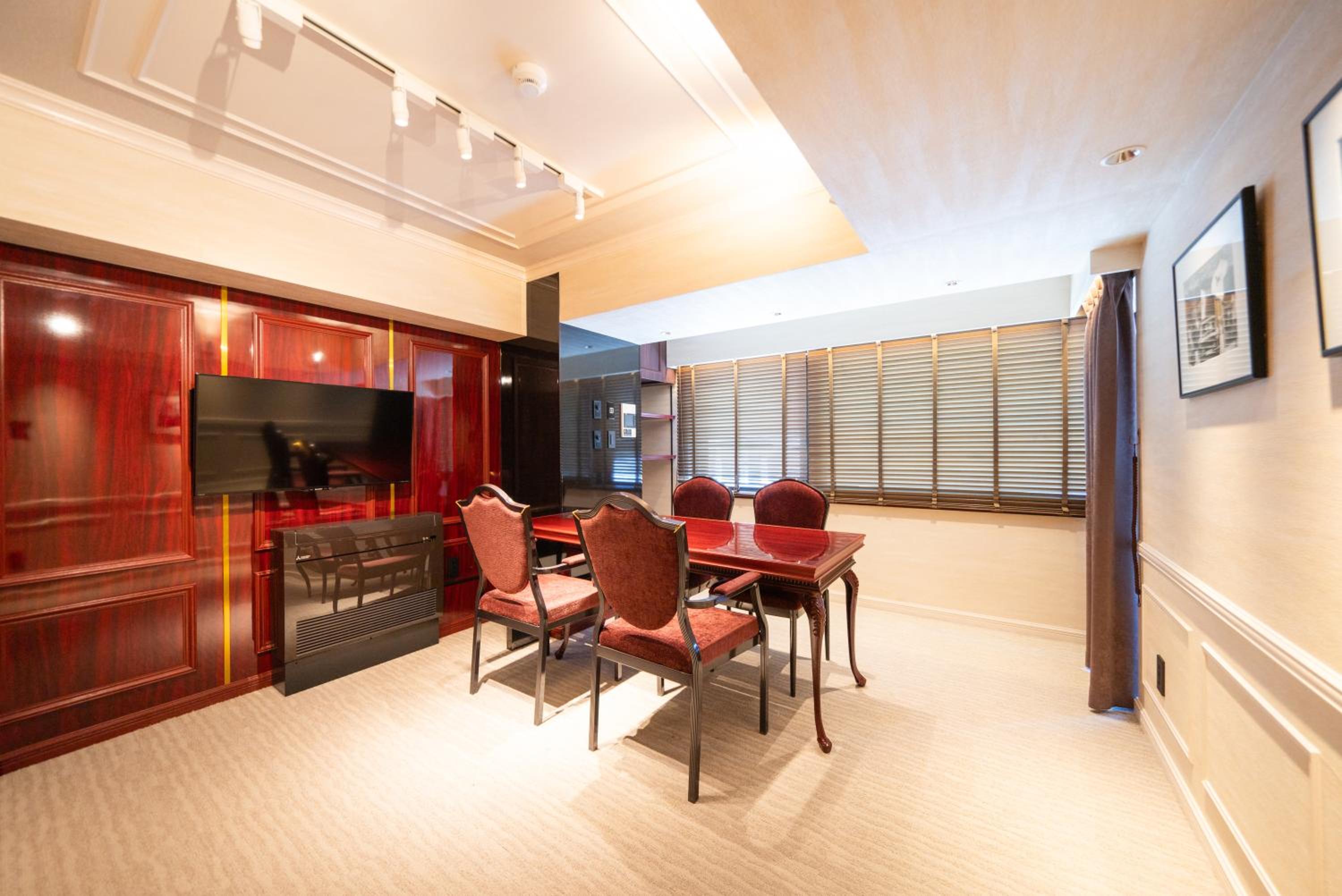 meeting & event spaces