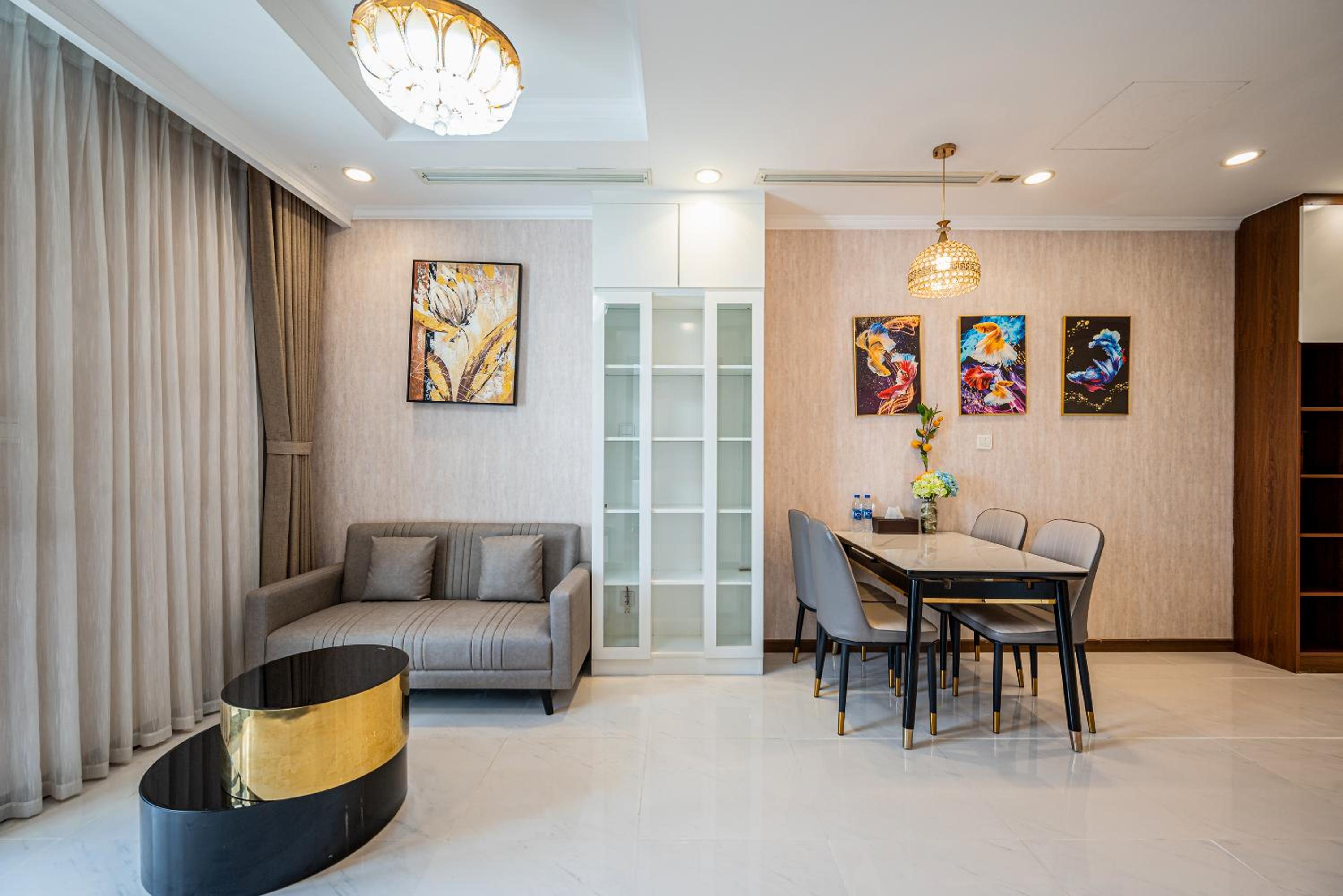 Luxury Apartment at Vinhomes Central Park