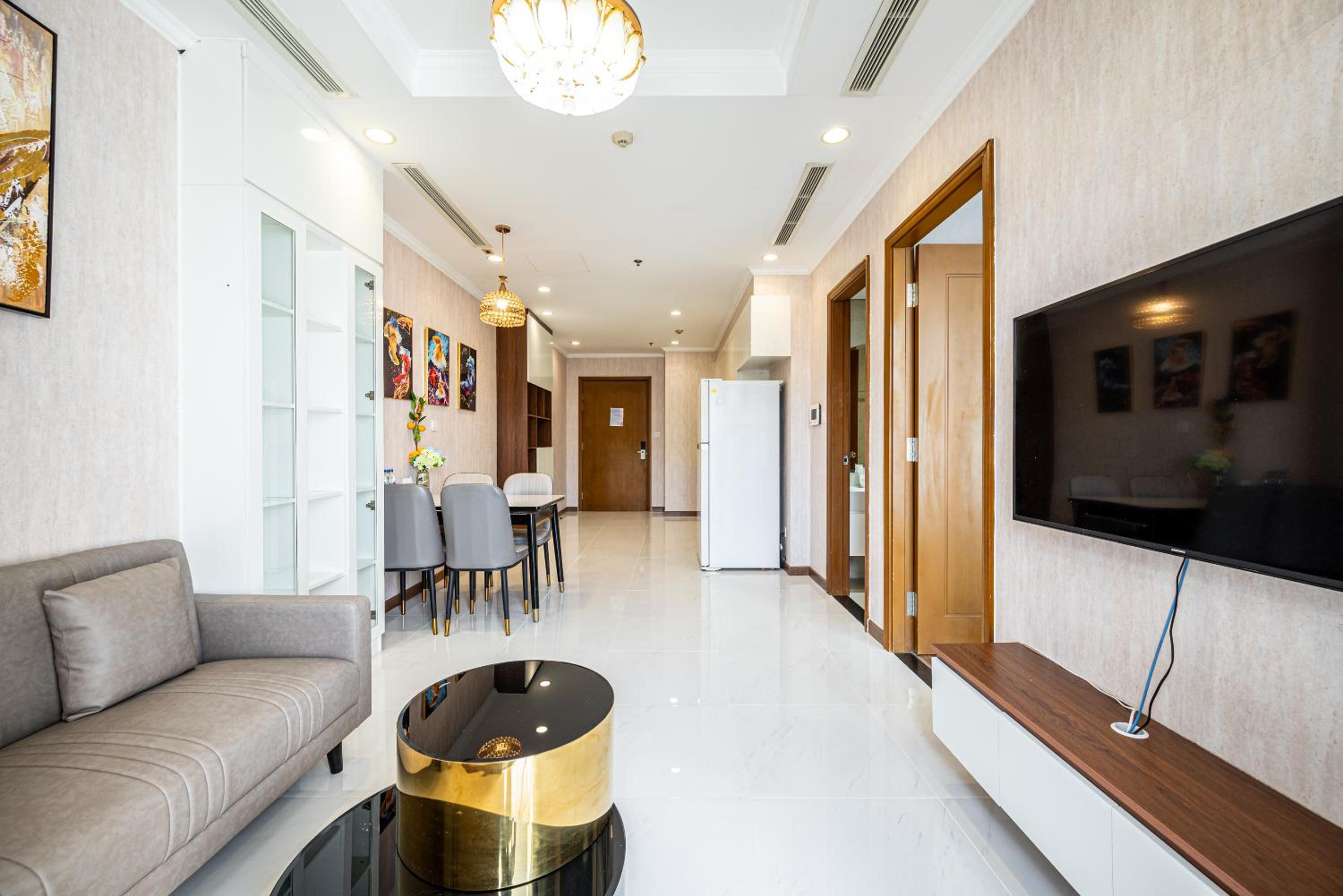 Luxury Apartment at Vinhomes Central Park