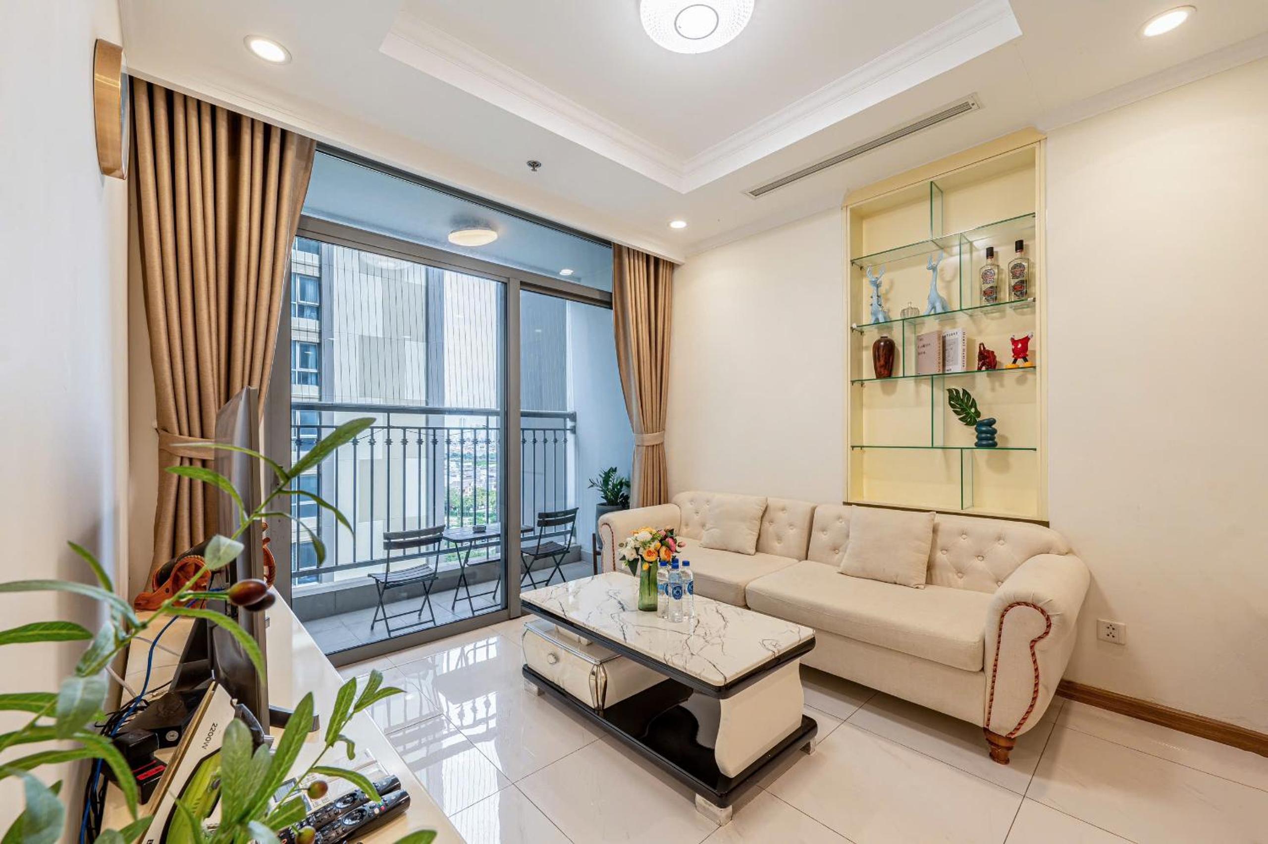 Luxury Apartment at Vinhomes Central Park