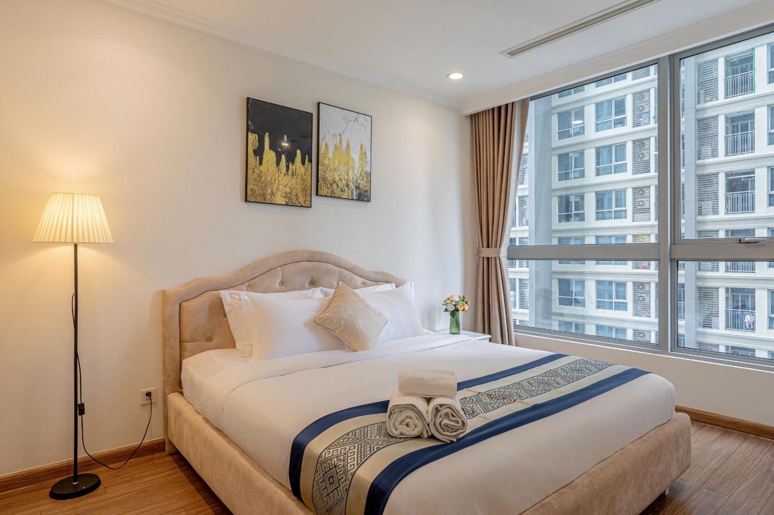 Luxury Apartment at Vinhomes Central Park