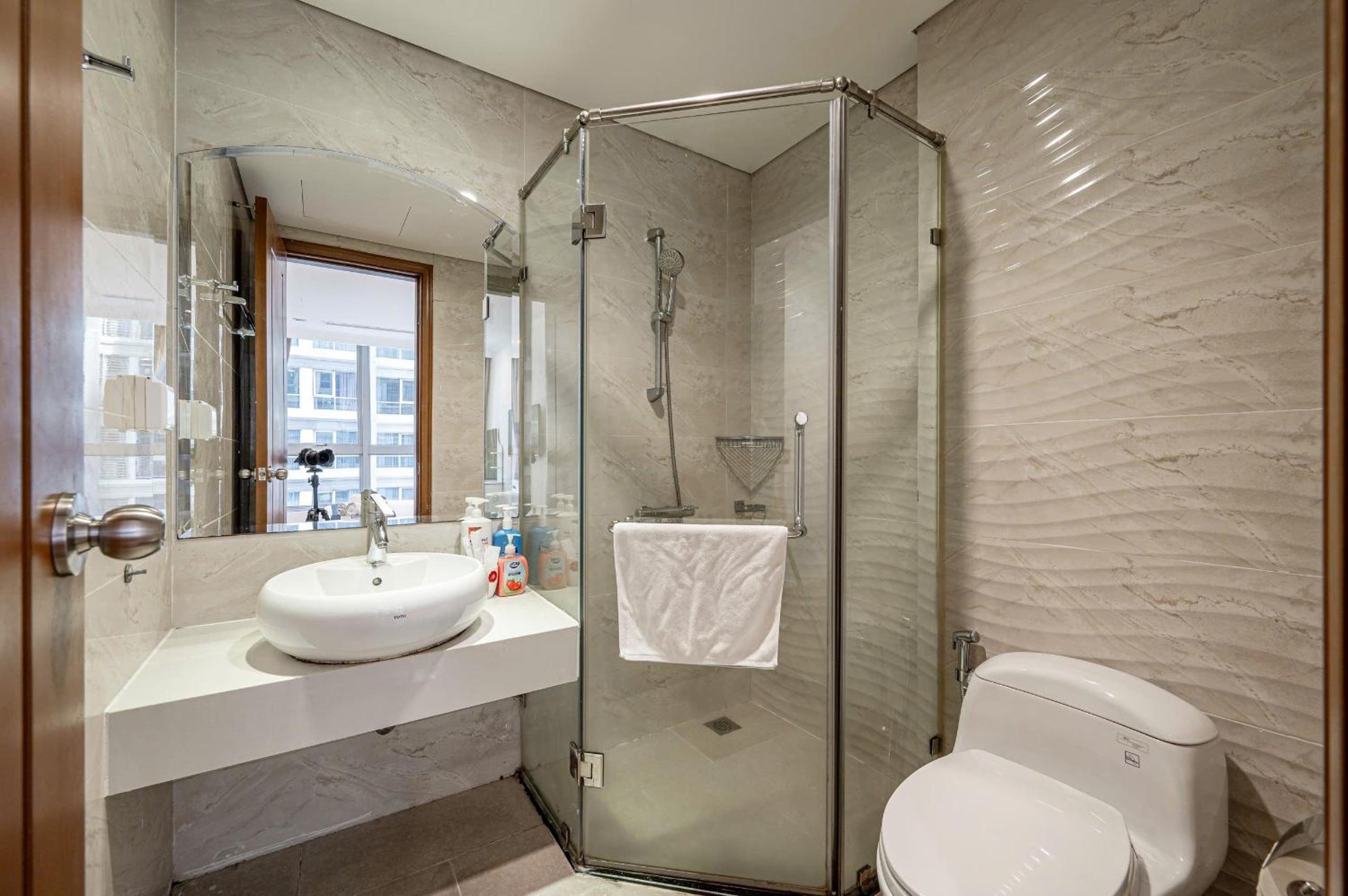Luxury Apartment at Vinhomes Central Park