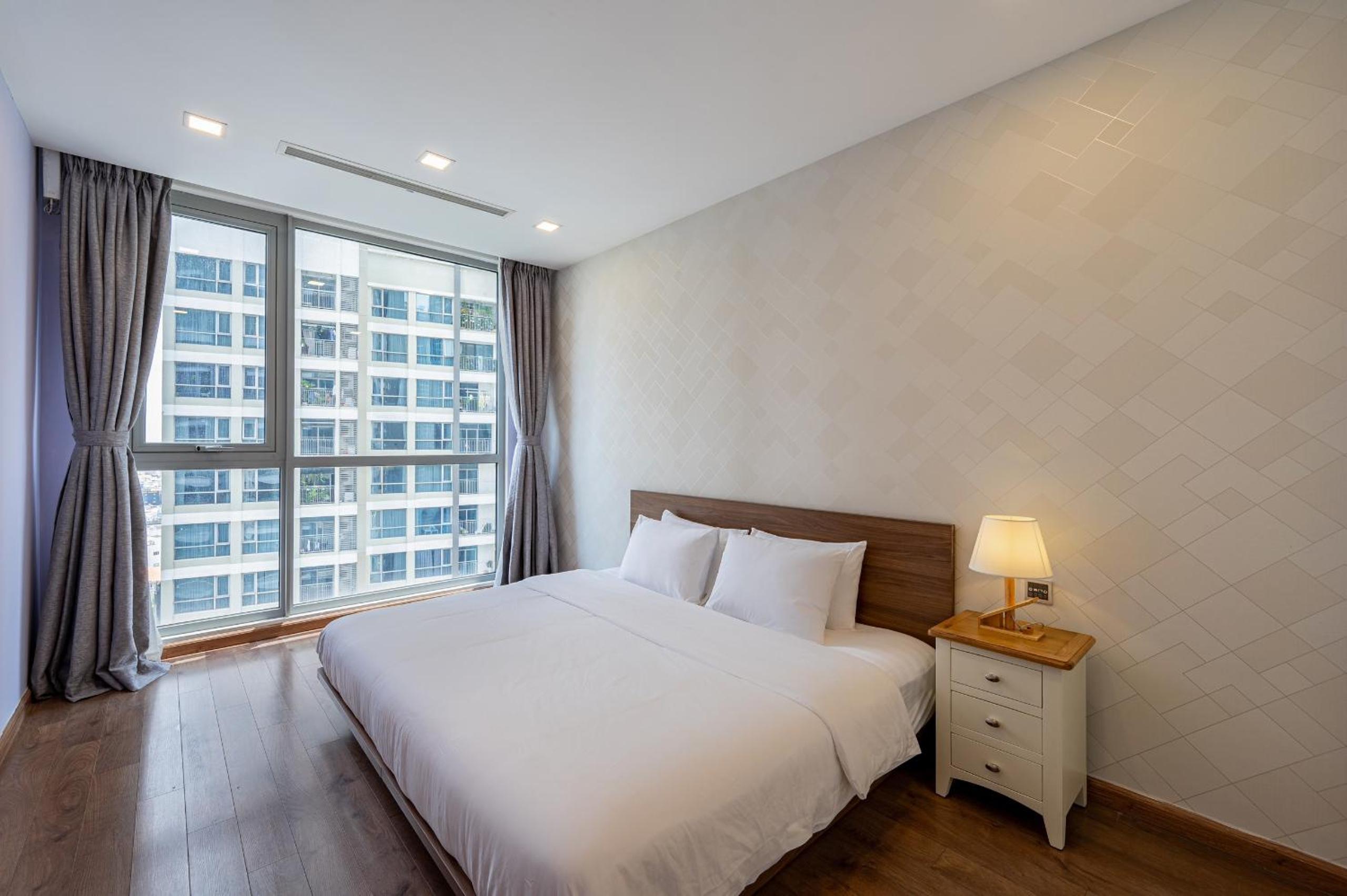 Luxury Apartment at Vinhomes Central Park