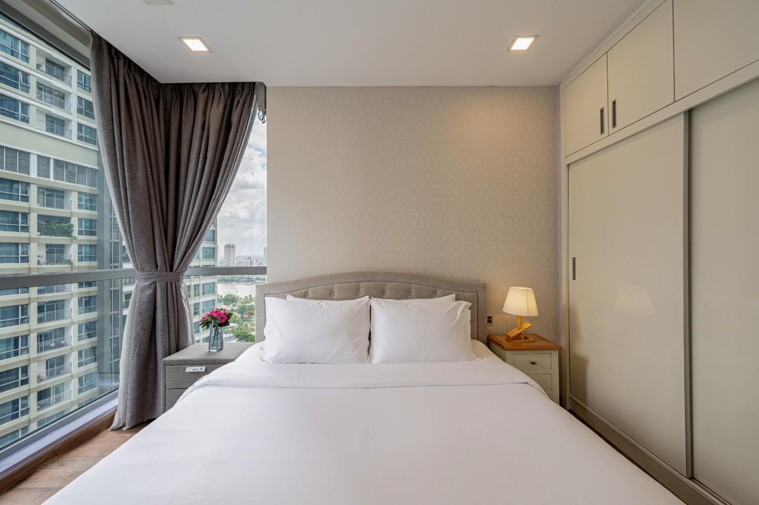 Luxury Apartment at Vinhomes Central Park