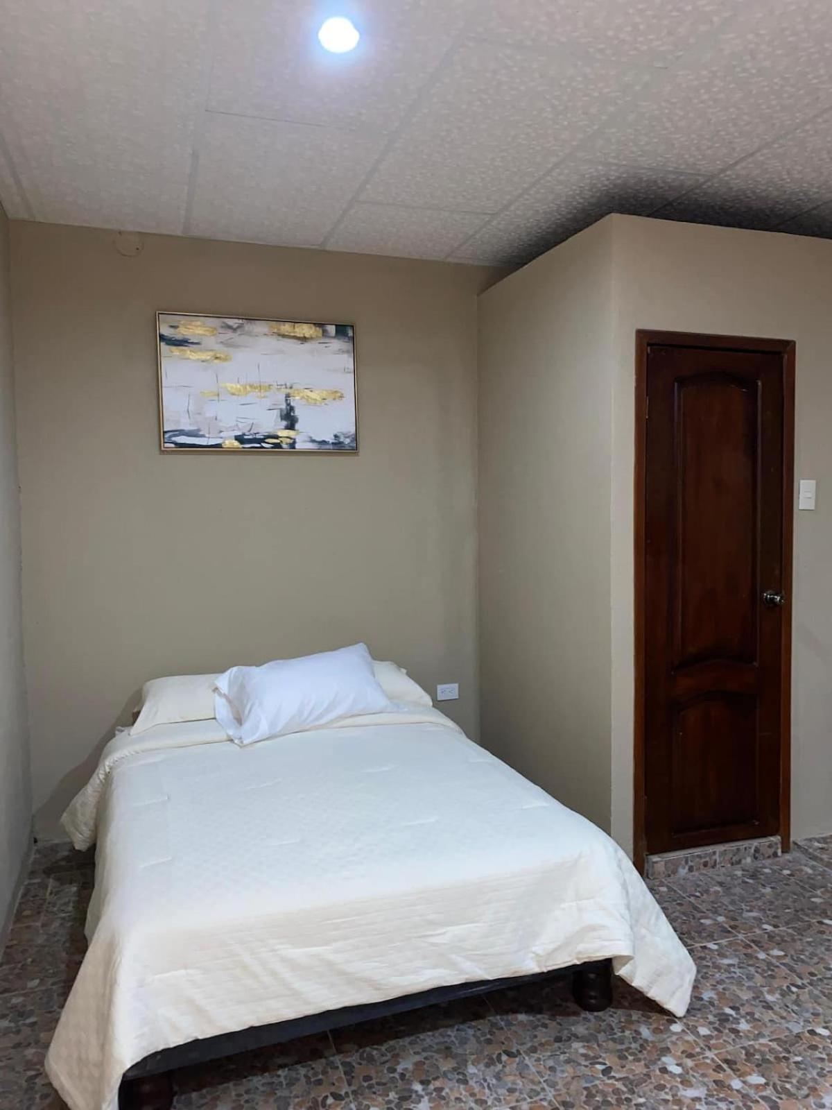Estudio cómodo en Garzota, cerca del aeropuerto
