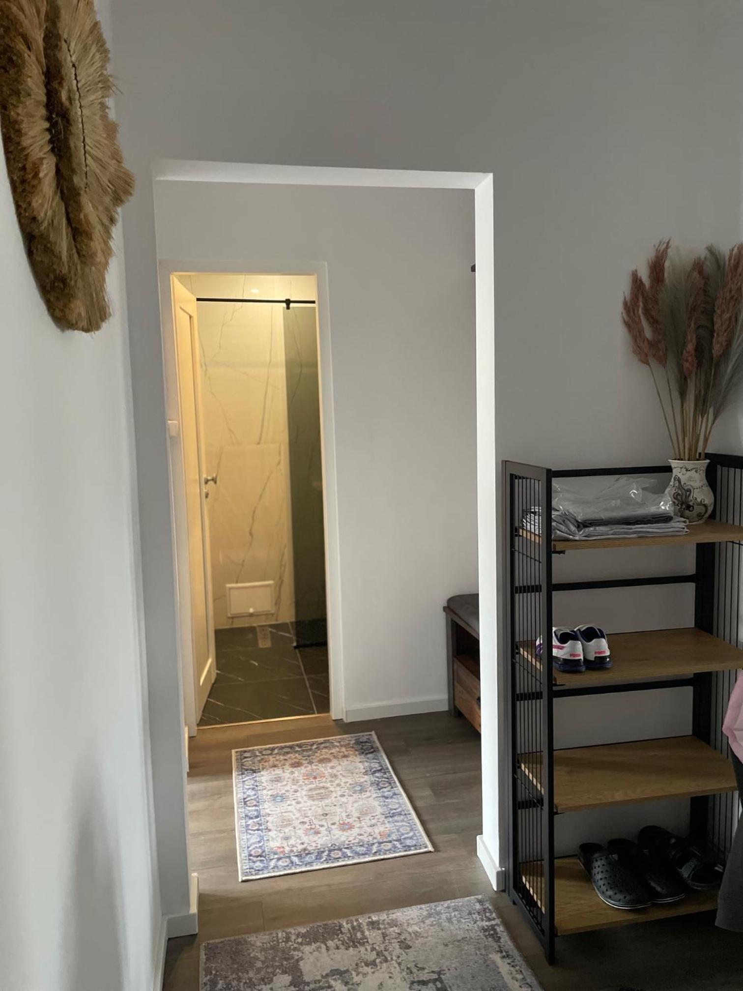 Luxury Apartment with FREE PARKING