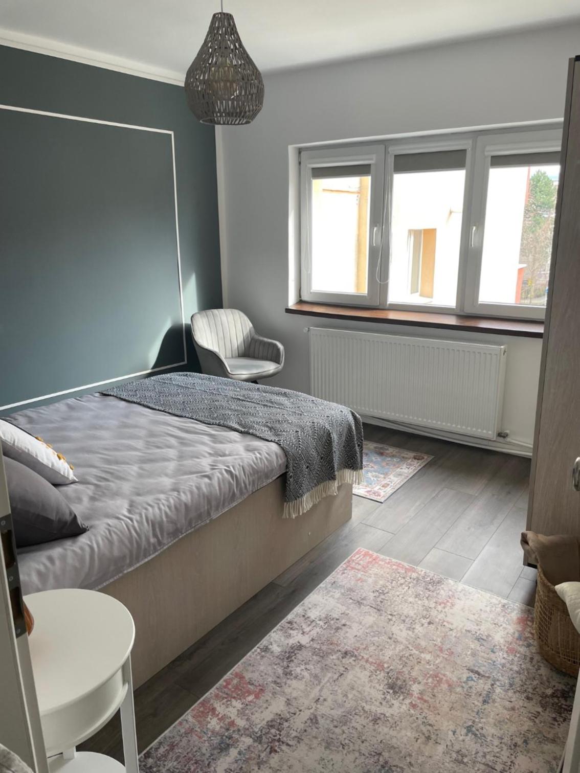 Luxury Apartment with FREE PARKING