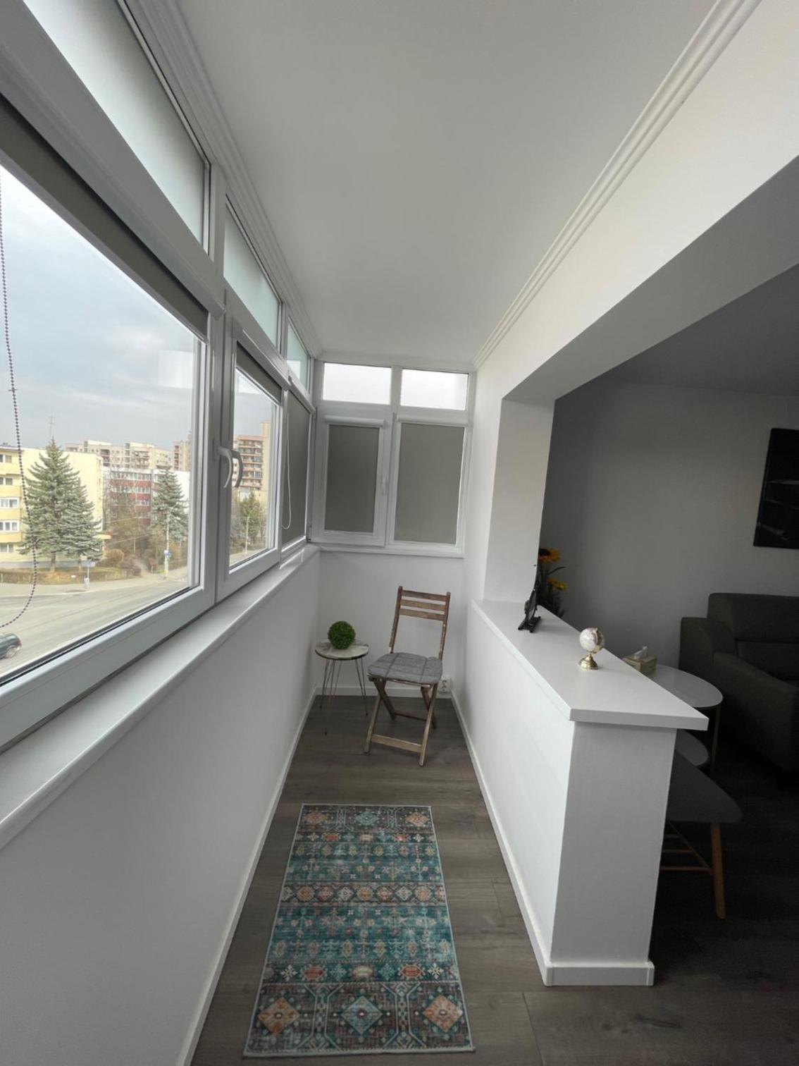 Luxury Apartment with FREE PARKING