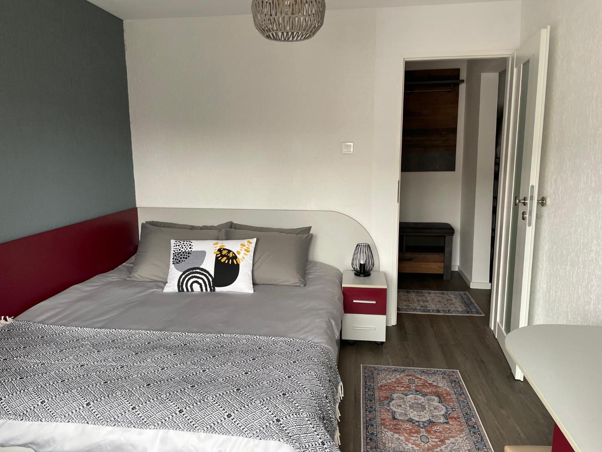 Luxury Apartment with FREE PARKING
