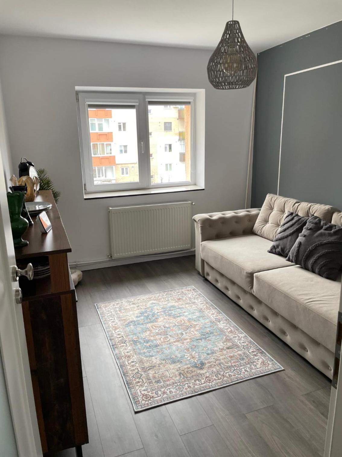 Luxury Apartment with FREE PARKING