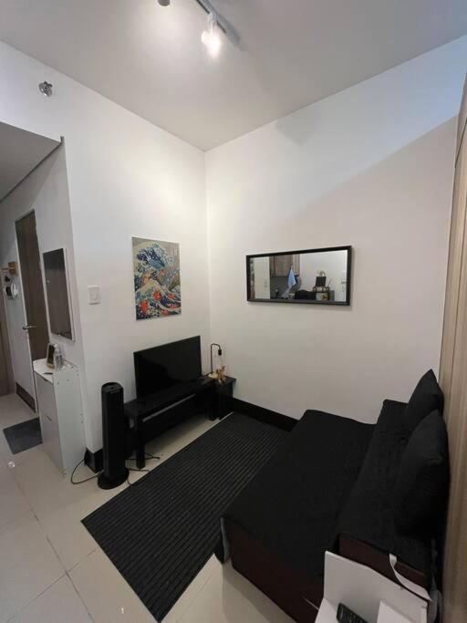 KC's Crib - 1BR Condo Unit at Fame Mandaluyong view 4