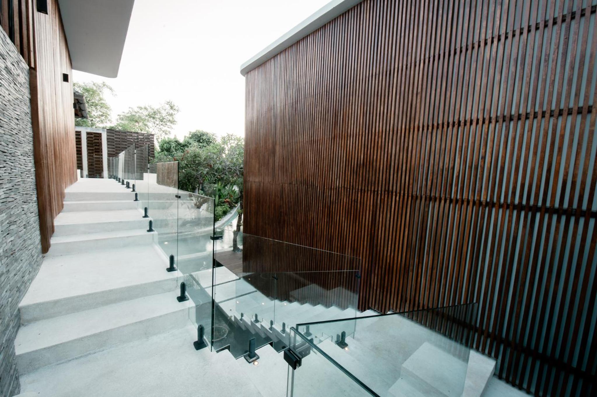 Payapaya Seminyak luxury vila 4 BR near beach potato head