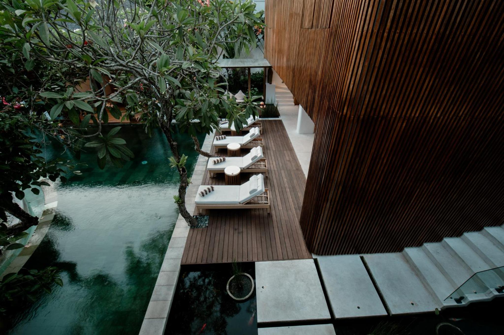 Payapaya Seminyak luxury vila 4 BR near beach potato head