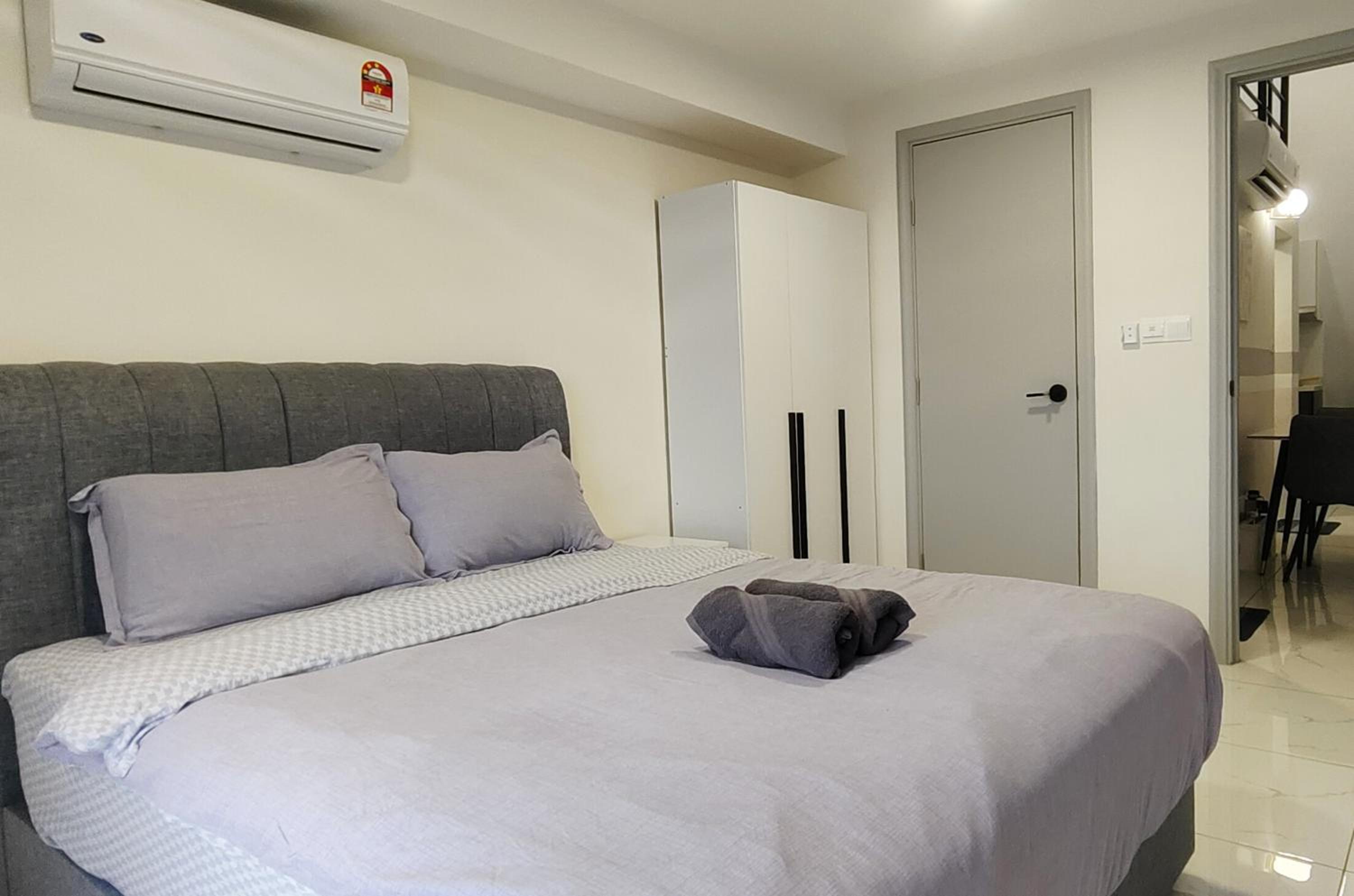 Arte Cheras KL CityView, NearMRT, Netflix, 8 pax, Wifi