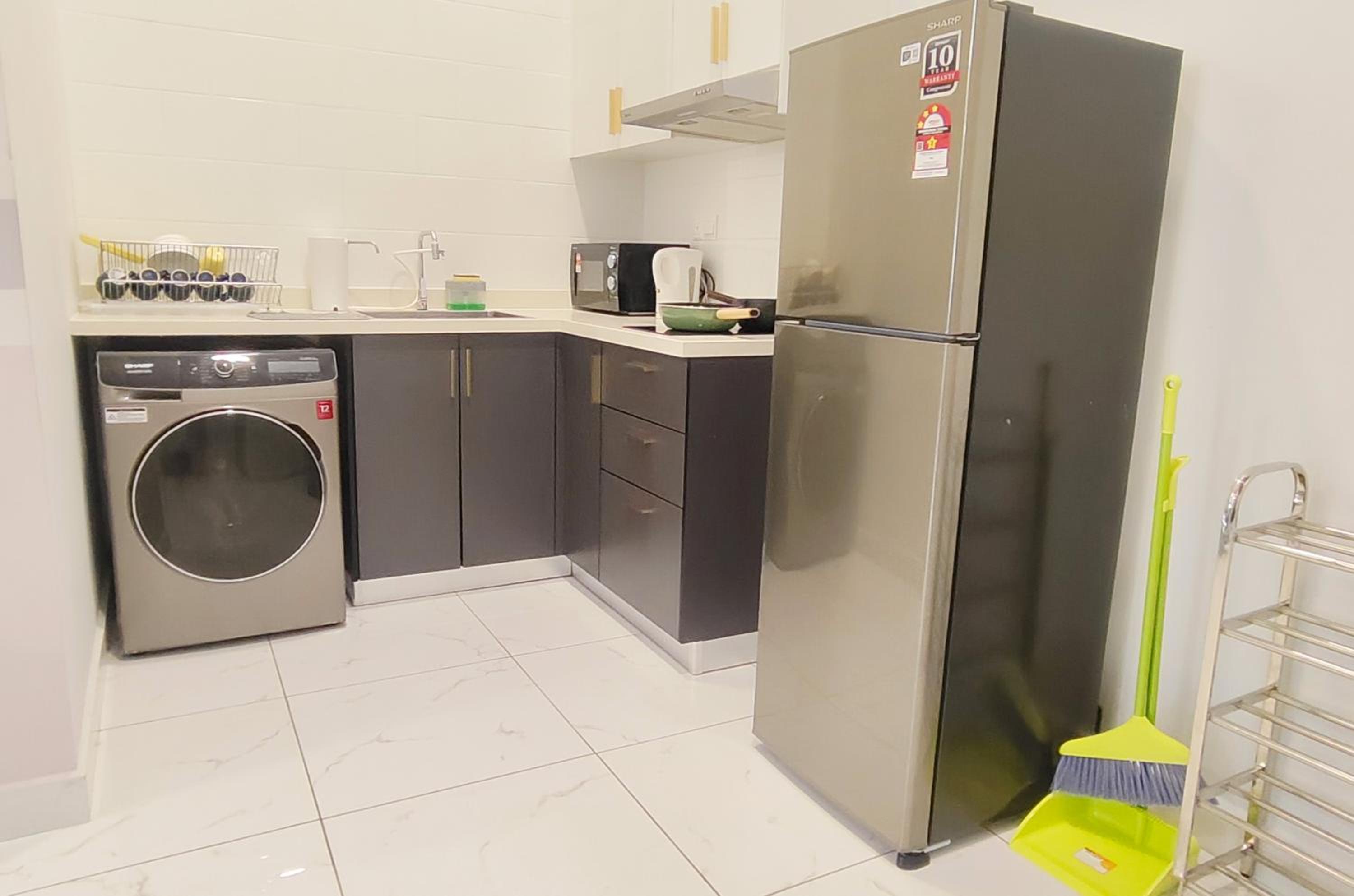Arte Cheras KL CityView, NearMRT, Netflix, 8 pax, Wifi