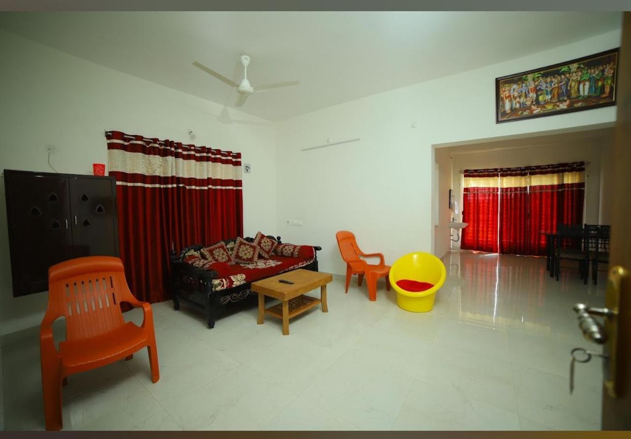 Tirupati SVP Homestay, luxury AC 2BHK flats, free Wifi ,TV, Kitchen, near to Alipiri Fly over & Highway,free AC Cab pickup from Tirupati railway station, A view 2