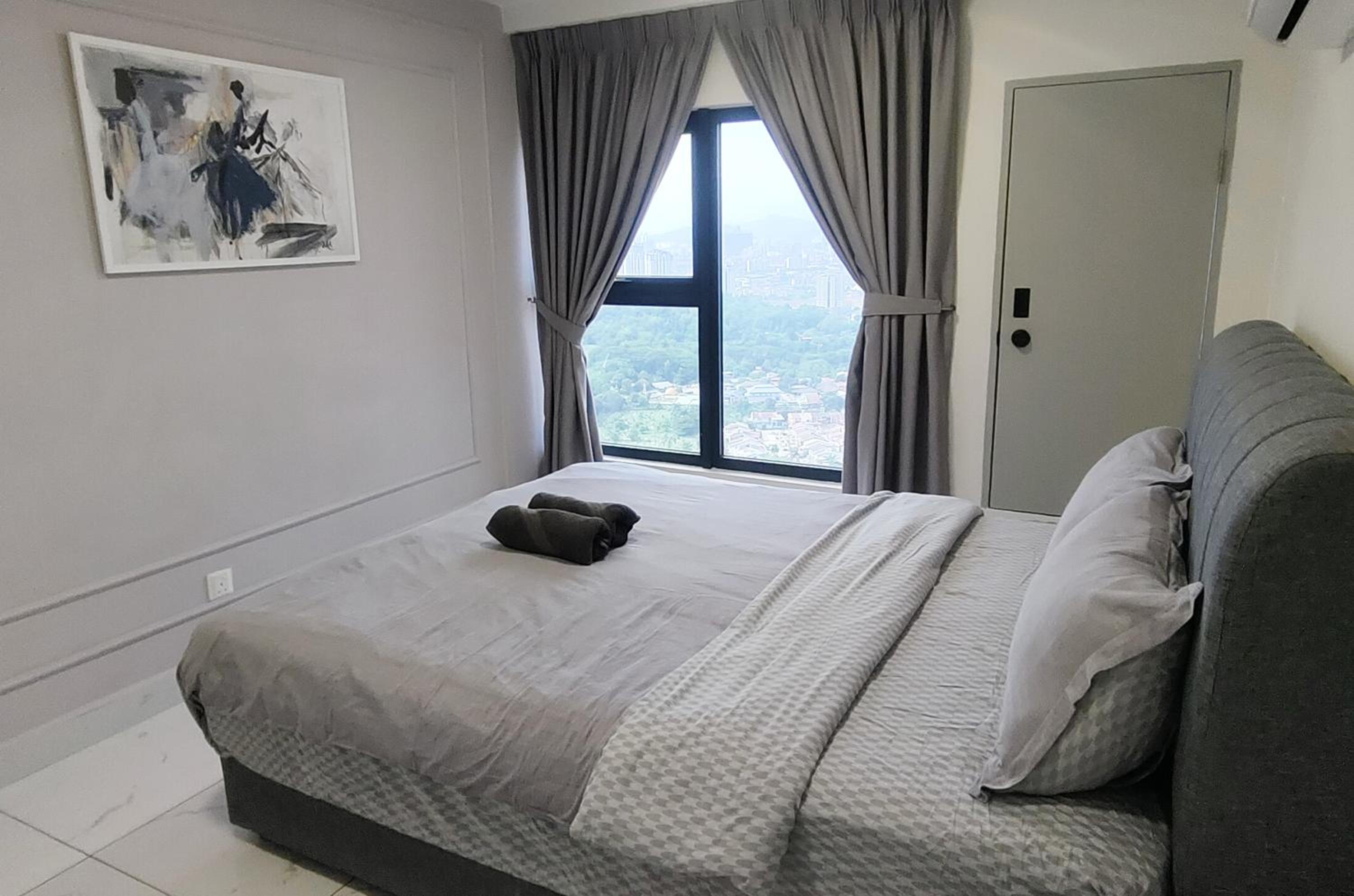 Arte Cheras KL CityView, NearMRT, Netflix, 8 pax, Wifi