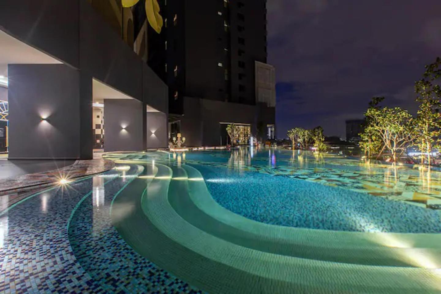 Arte Cheras KL CityView, NearMRT, Netflix, 8 pax, Wifi