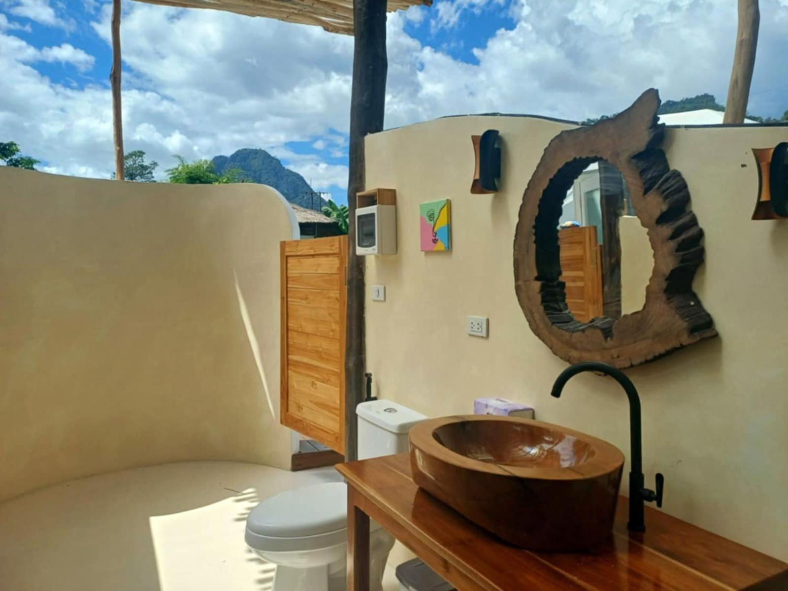 Sabai Glamping Vang Vieng view 5
