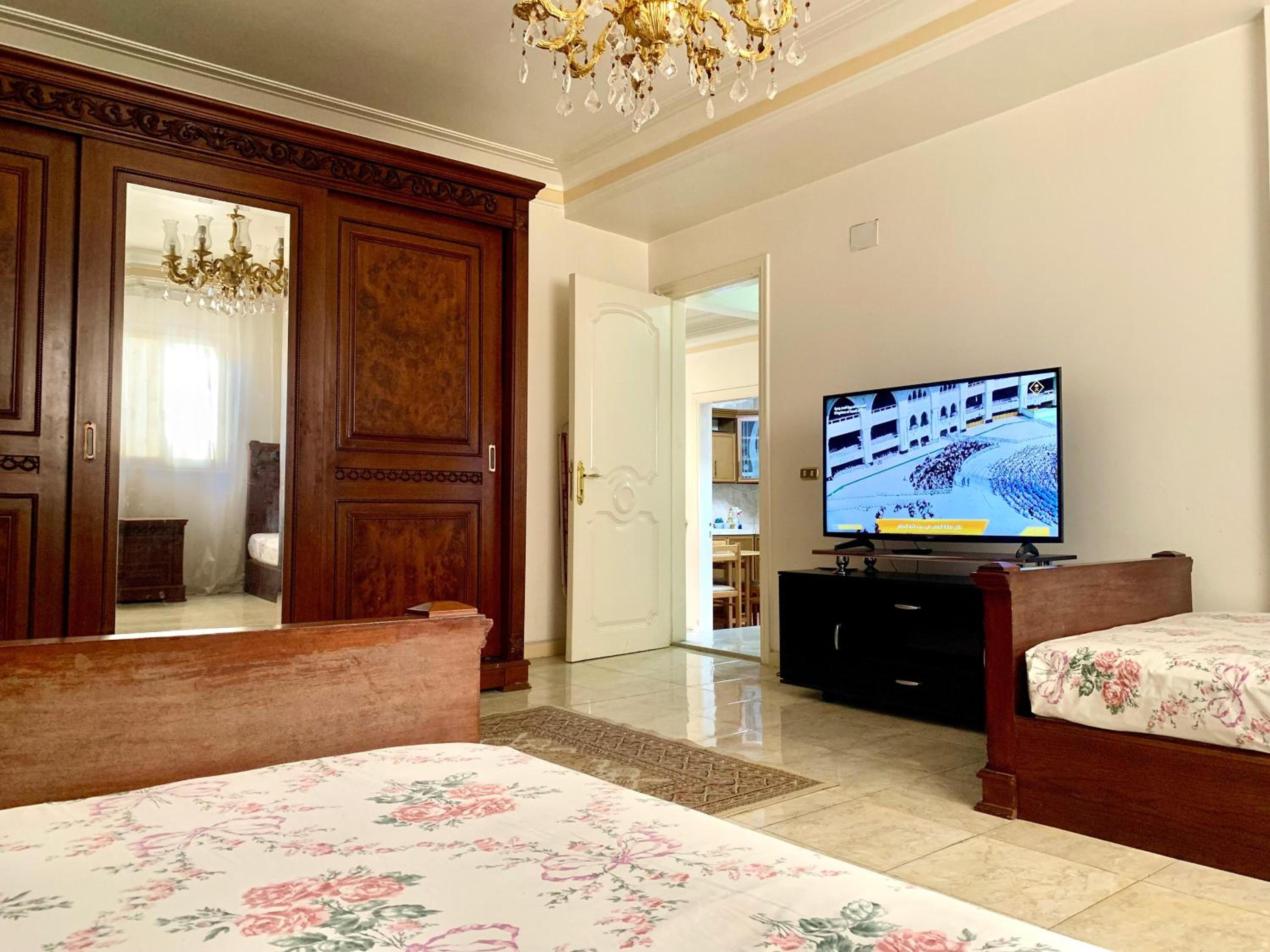 Al Madinah AL Munawara Building