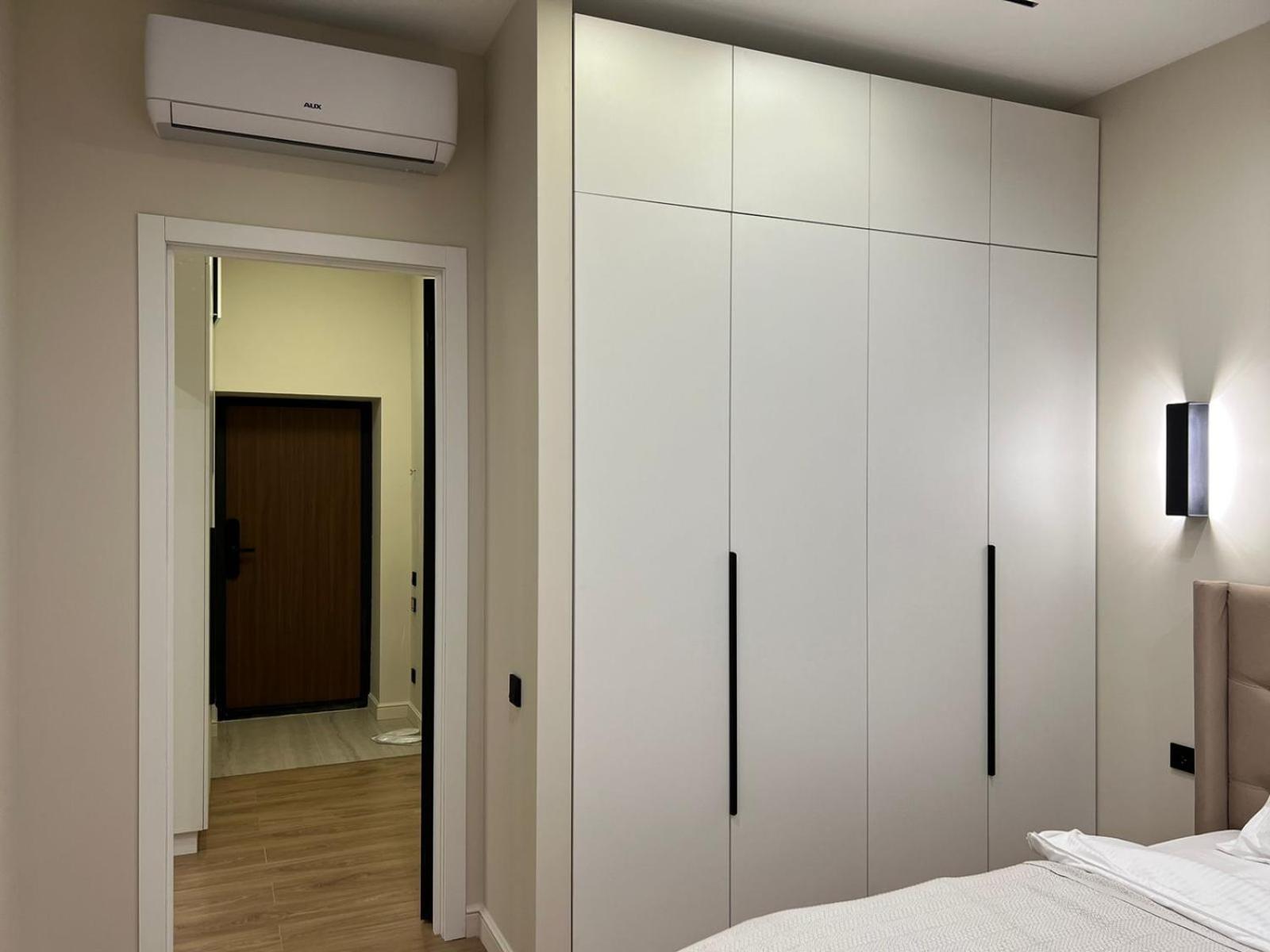 Metropole Apartment